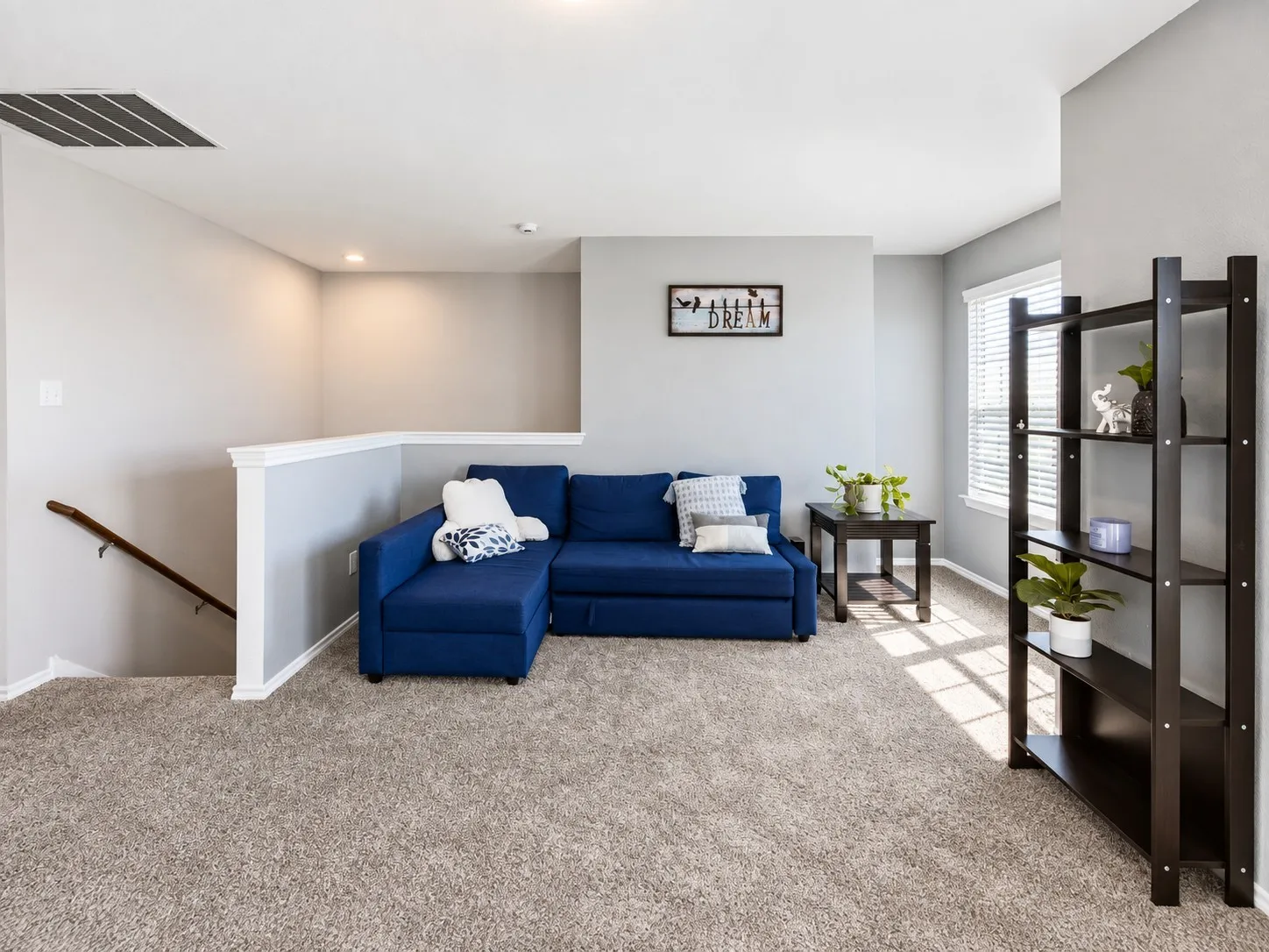 Single Family Residence For Sale in Ellis County , 513 Clearlake Drive, Waxahachie, Texas 75165, 4 Bedroom, 3 Bathroom, 2 Garage spaces, 2,611 Sqft, built in 2020, mls#21389809, Real Estate Agent in Waxahachie, Homes For Sale in Ellis county, Homes For Sale in Waxahachie, Realtor in Waxahachie Texas, Real Estate Brokerage Independent Realty Texas, Luminita Cordes Realtor