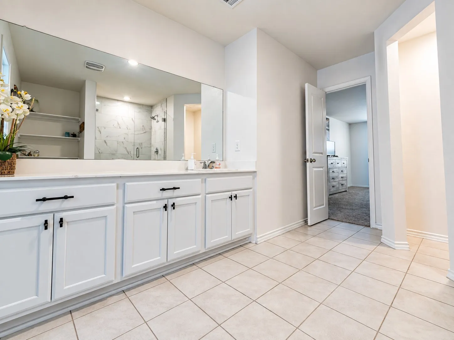 Single Family Residence For Sale in Ellis County , 513 Clearlake Drive, Waxahachie, Texas 75165, 4 Bedroom, 3 Bathroom, 2 Garage spaces, 2,611 Sqft, built in 2020, mls#21389809, Real Estate Agent in Waxahachie, Homes For Sale in Ellis county, Homes For Sale in Waxahachie, Realtor in Waxahachie Texas, Real Estate Brokerage Independent Realty Texas, Luminita Cordes Realtor