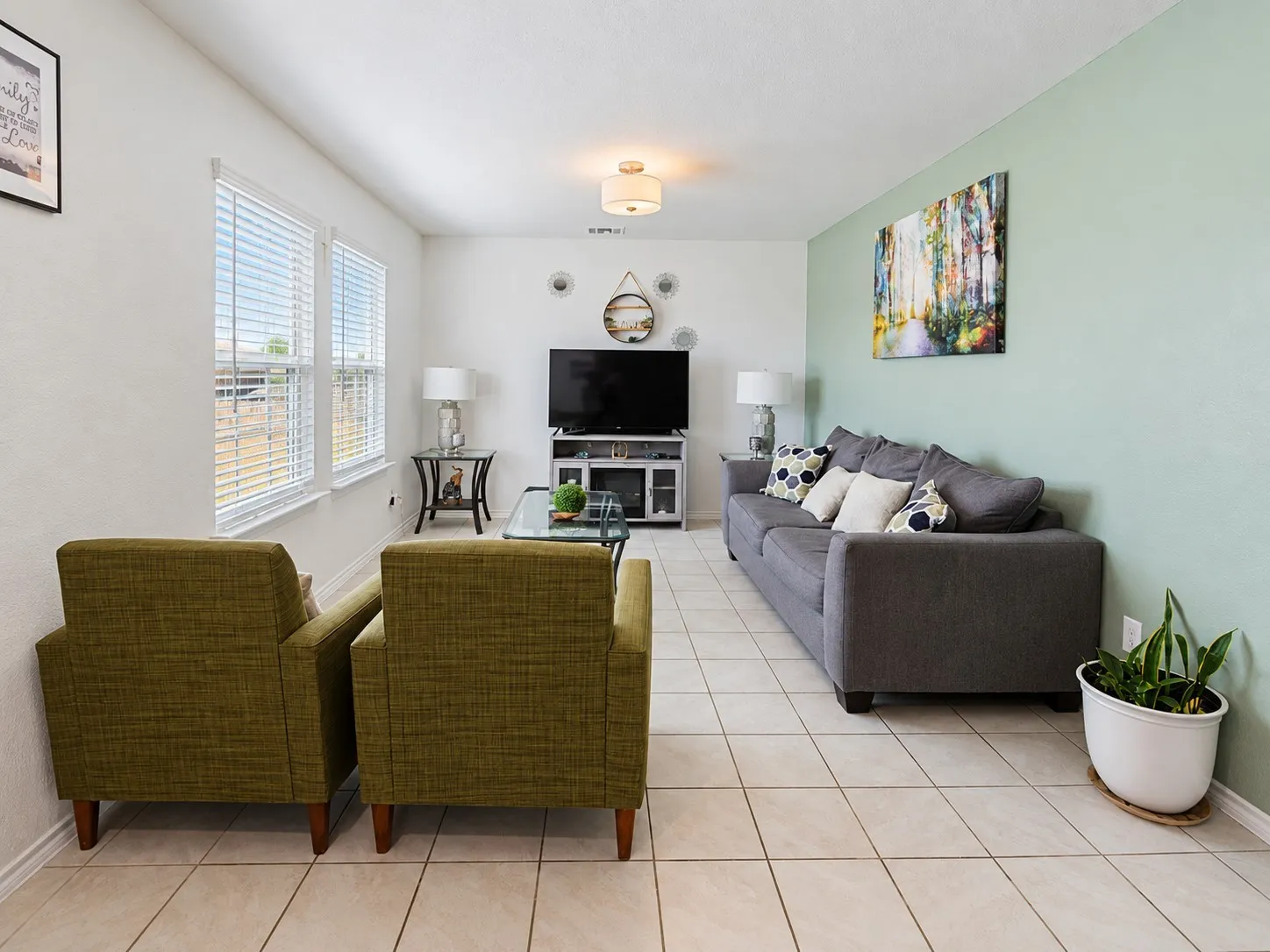 Single Family Residence For Sale in Ellis County , 513 Clearlake Drive, Waxahachie, Texas 75165, 4 Bedroom, 3 Bathroom, 2 Garage spaces, 2,611 Sqft, built in 2020, mls#21389809, Real Estate Agent in Waxahachie, Homes For Sale in Ellis county, Homes For Sale in Waxahachie, Realtor in Waxahachie Texas, Real Estate Brokerage Independent Realty Texas, Luminita Cordes Realtor