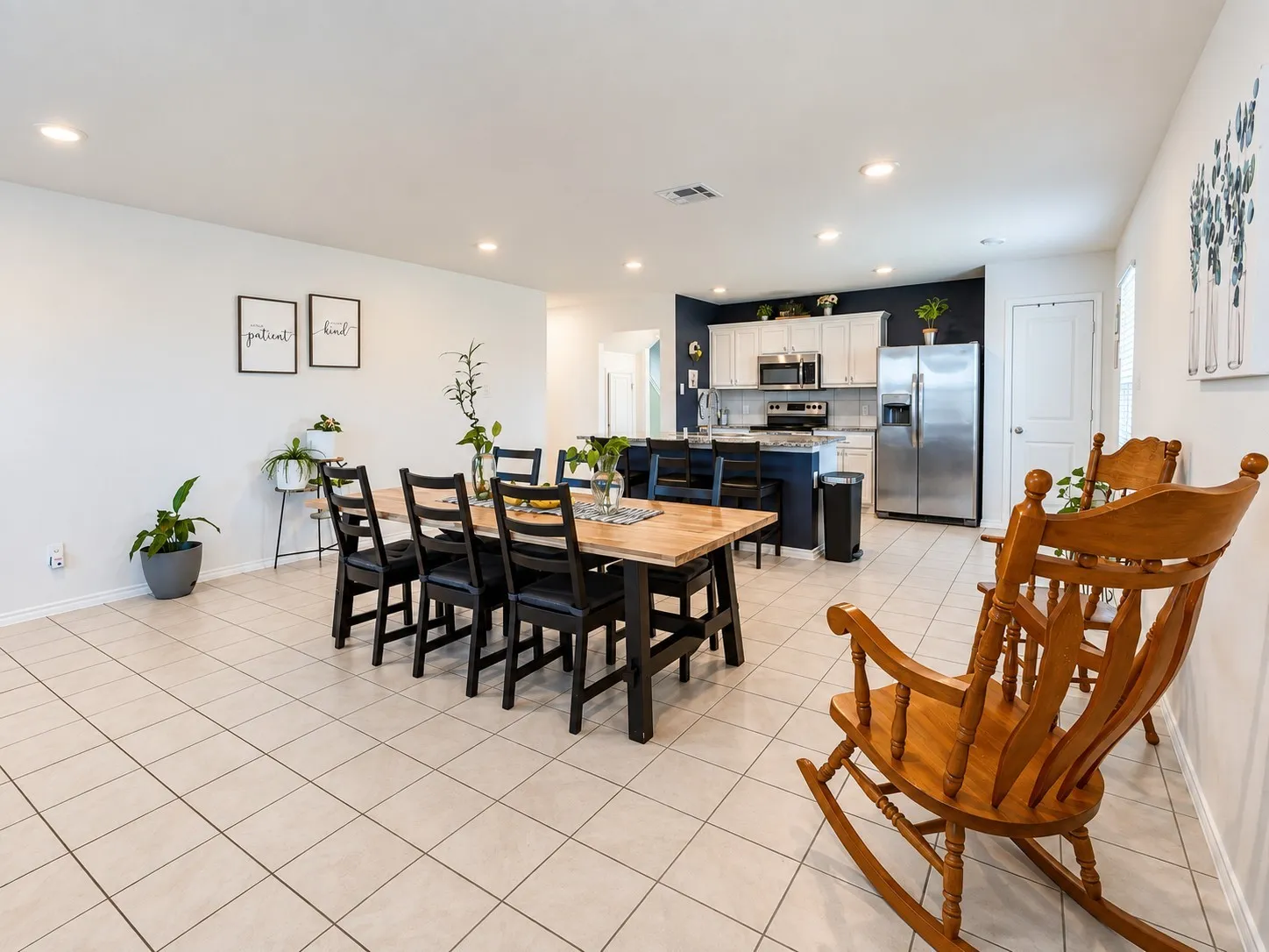 Single Family Residence For Sale in Ellis County , 513 Clearlake Drive, Waxahachie, Texas 75165, 4 Bedroom, 3 Bathroom, 2 Garage spaces, 2,611 Sqft, built in 2020, mls#21389809, Real Estate Agent in Waxahachie, Homes For Sale in Ellis county, Homes For Sale in Waxahachie, Realtor in Waxahachie Texas, Real Estate Brokerage Independent Realty Texas, Luminita Cordes Realtor