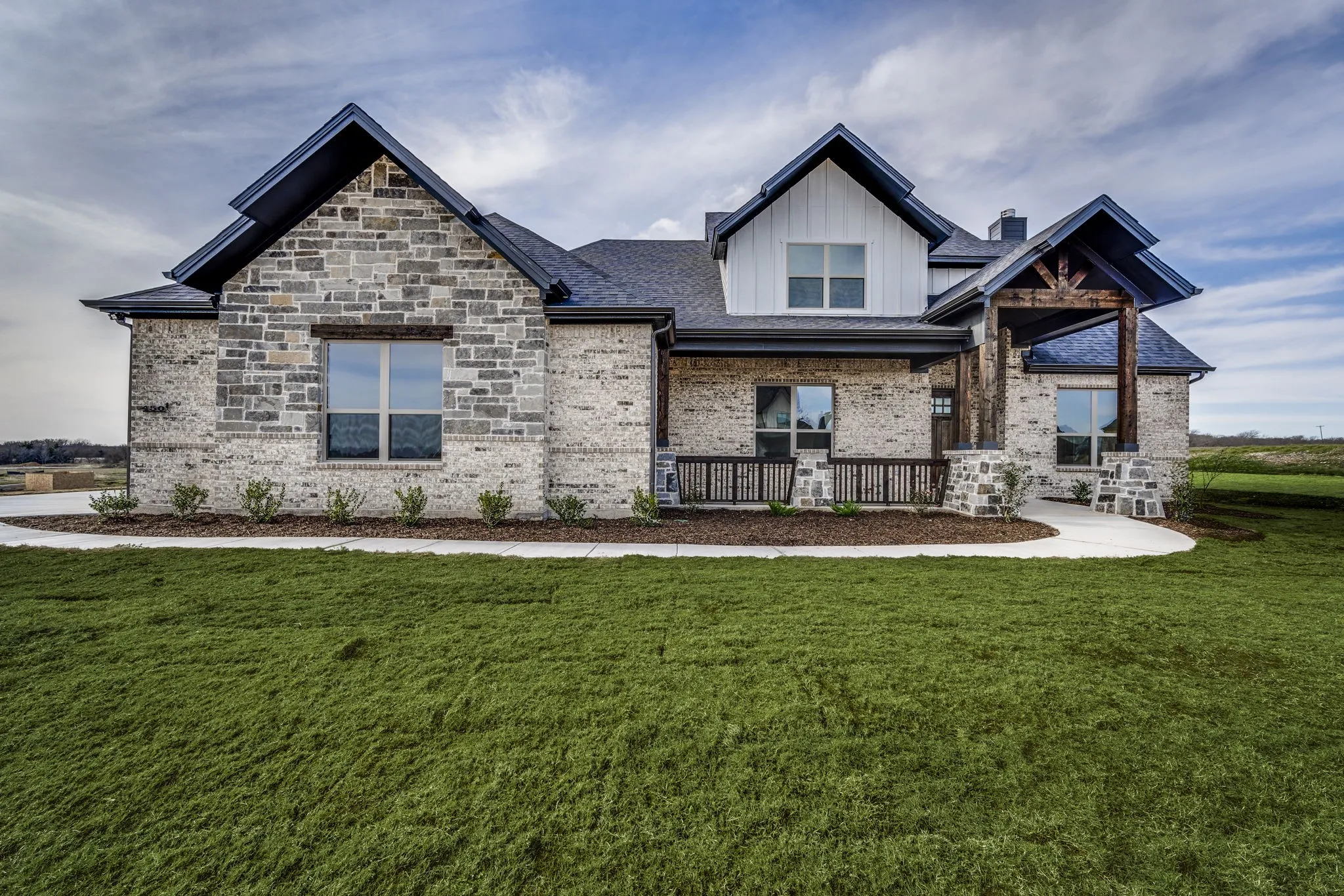 Single Family Residence For Sale in Ellis County , 451 Paradise Ridge Drive, Waxahachie, Texas 75167, 4 Bedroom, 3 Bathroom, 3 Garage spaces, 3,078 Sqft, built in 2026, mls#21392054, Real Estate Agent in Waxahachie, Homes For Sale in Ellis county, Homes For Sale in Waxahachie, Realtor in Waxahachie Texas, Real Estate Brokerage Independent Realty Texas, Luminita Cordes Realtor