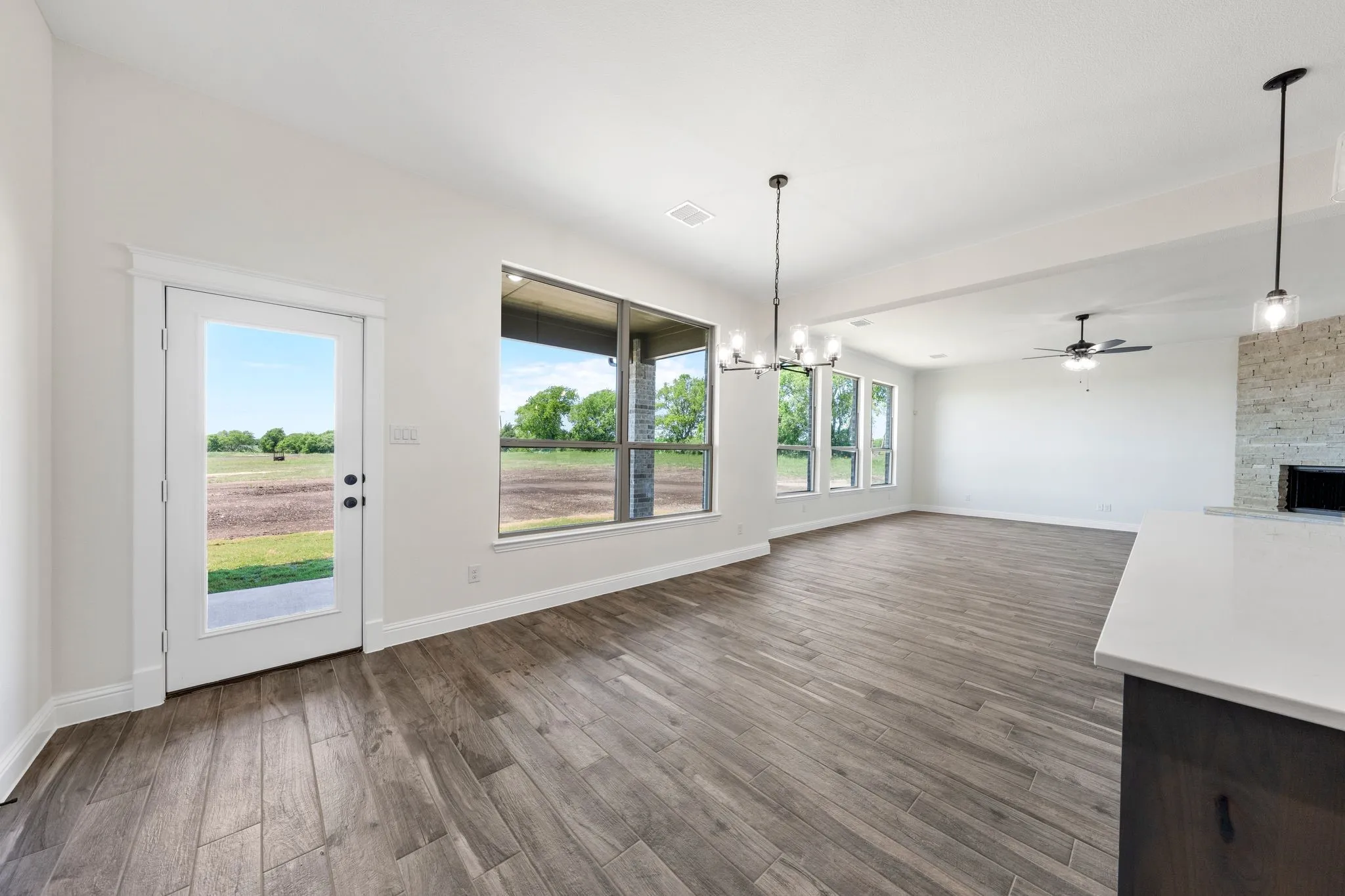 Single Family Residence For Sale in Ellis County , 451 Paradise Ridge Drive, Waxahachie, Texas 75167, 4 Bedroom, 3 Bathroom, 3 Garage spaces, 3,078 Sqft, built in 2026, mls#21392054, Real Estate Agent in Waxahachie, Homes For Sale in Ellis county, Homes For Sale in Waxahachie, Realtor in Waxahachie Texas, Real Estate Brokerage Independent Realty Texas, Luminita Cordes Realtor