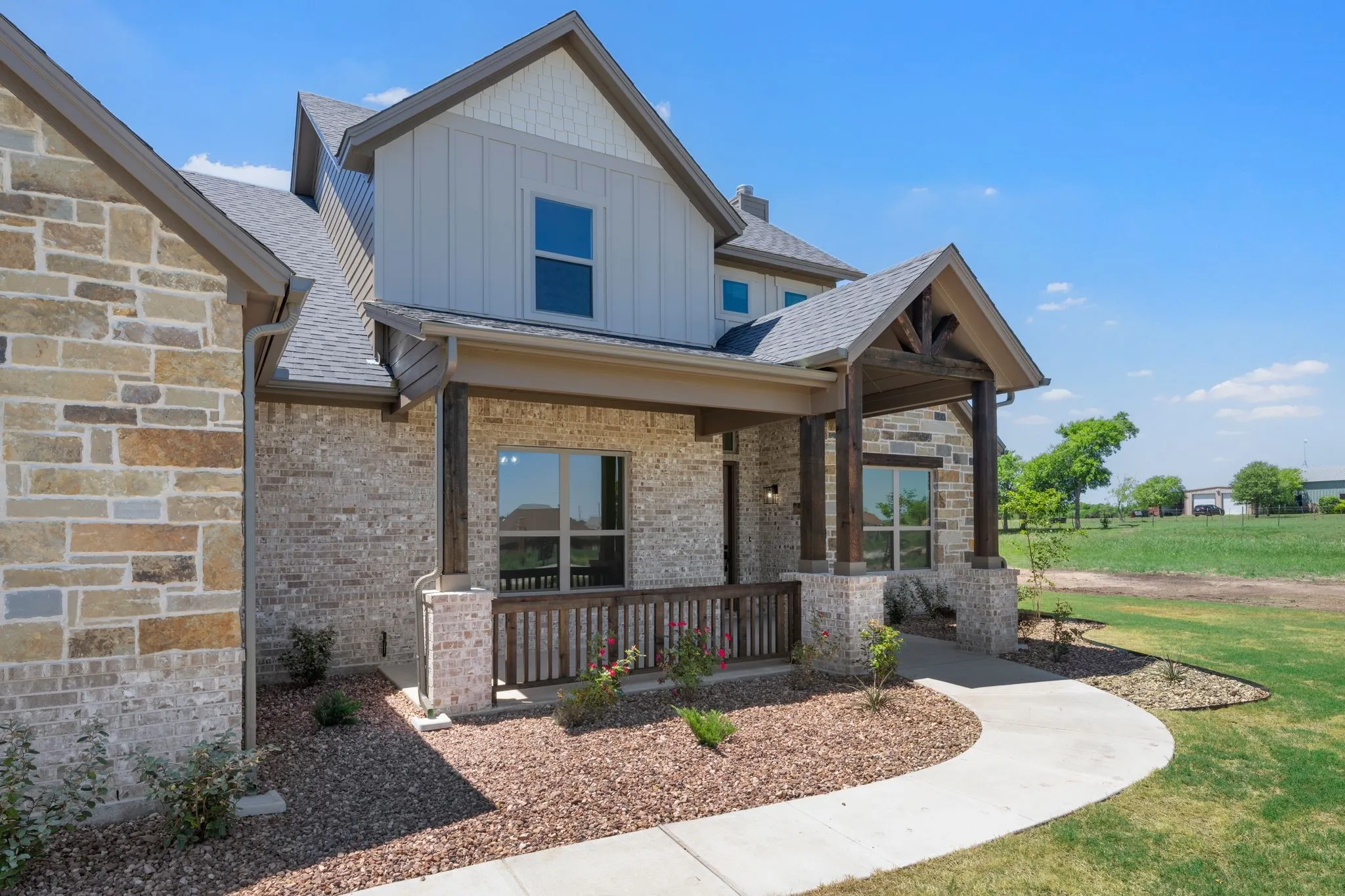 Single Family Residence For Sale in Ellis County , 451 Paradise Ridge Drive, Waxahachie, Texas 75167, 4 Bedroom, 3 Bathroom, 3 Garage spaces, 3,078 Sqft, built in 2026, mls#21392054, Real Estate Agent in Waxahachie, Homes For Sale in Ellis county, Homes For Sale in Waxahachie, Realtor in Waxahachie Texas, Real Estate Brokerage Independent Realty Texas, Luminita Cordes Realtor