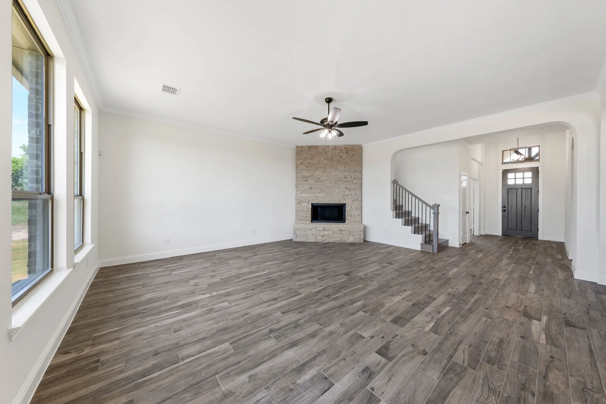 Single Family Residence For Sale in Ellis County , 451 Paradise Ridge Drive, Waxahachie, Texas 75167, 4 Bedroom, 3 Bathroom, 3 Garage spaces, 3,078 Sqft, built in 2026, mls#21392054, Real Estate Agent in Waxahachie, Homes For Sale in Ellis county, Homes For Sale in Waxahachie, Realtor in Waxahachie Texas, Real Estate Brokerage Independent Realty Texas, Luminita Cordes Realtor