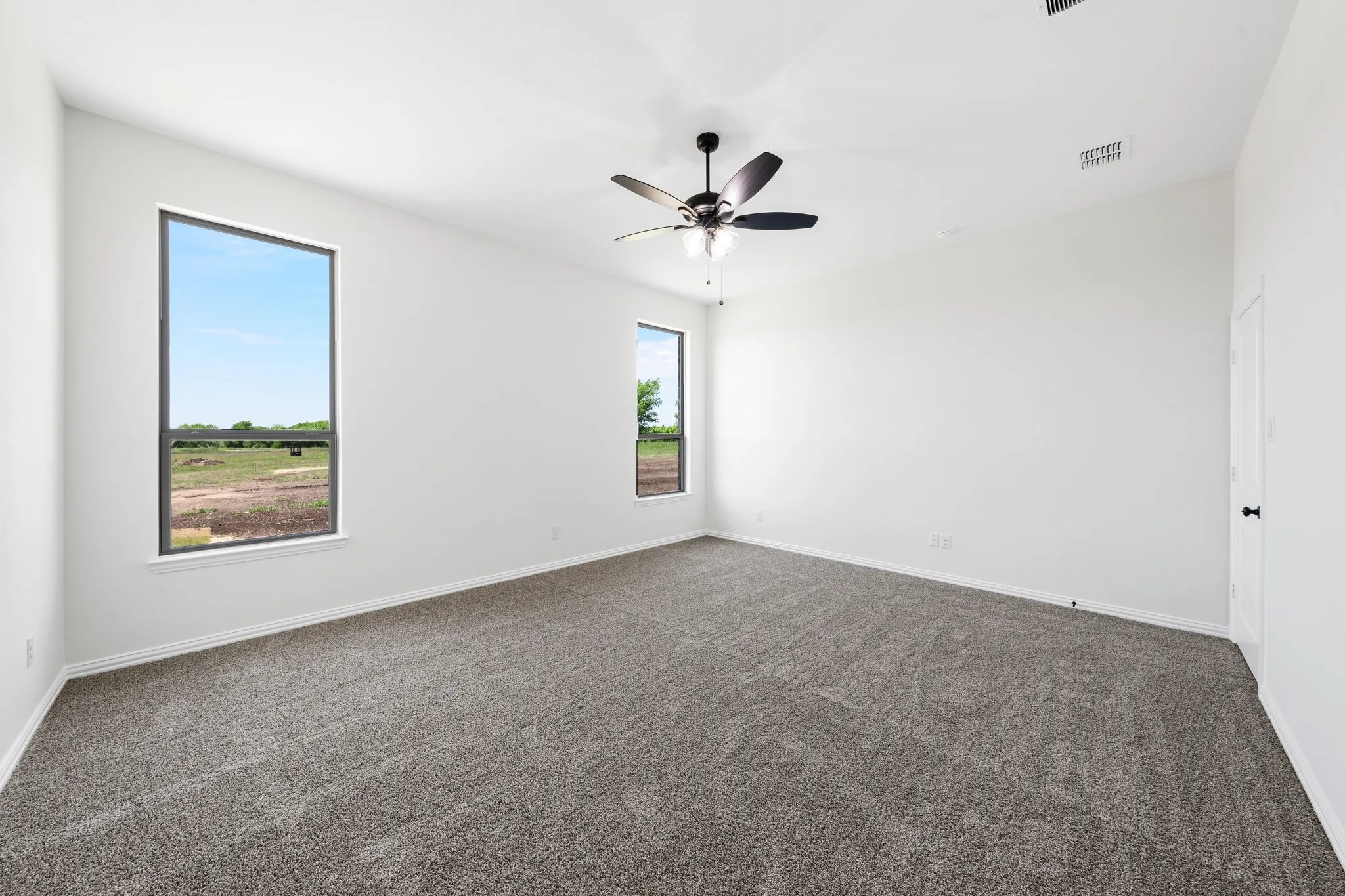 Single Family Residence For Sale in Ellis County , 451 Paradise Ridge Drive, Waxahachie, Texas 75167, 4 Bedroom, 3 Bathroom, 3 Garage spaces, 3,078 Sqft, built in 2026, mls#21392054, Real Estate Agent in Waxahachie, Homes For Sale in Ellis county, Homes For Sale in Waxahachie, Realtor in Waxahachie Texas, Real Estate Brokerage Independent Realty Texas, Luminita Cordes Realtor