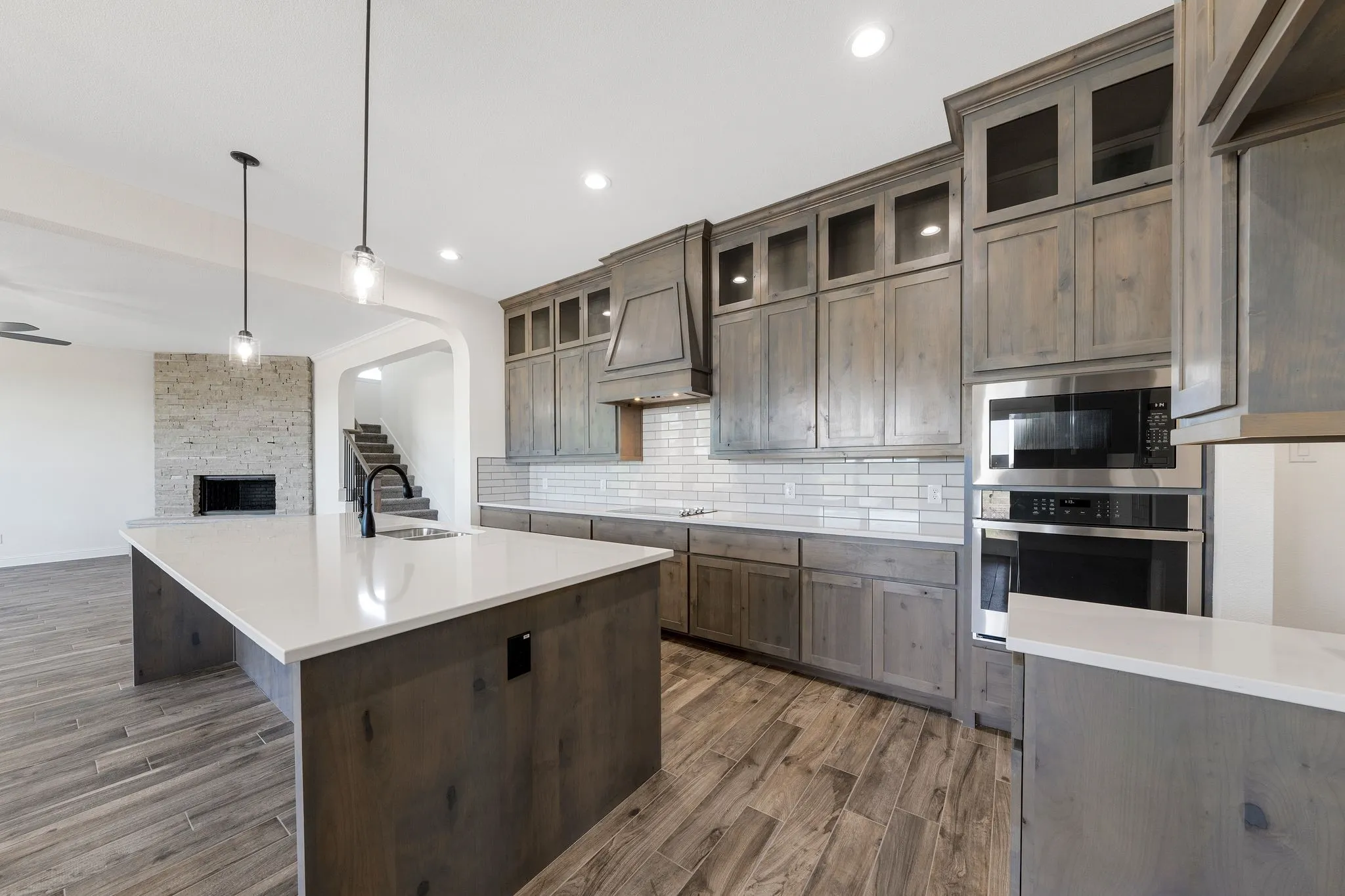 Single Family Residence For Sale in Ellis County , 451 Paradise Ridge Drive, Waxahachie, Texas 75167, 4 Bedroom, 3 Bathroom, 3 Garage spaces, 3,078 Sqft, built in 2026, mls#21392054, Real Estate Agent in Waxahachie, Homes For Sale in Ellis county, Homes For Sale in Waxahachie, Realtor in Waxahachie Texas, Real Estate Brokerage Independent Realty Texas, Luminita Cordes Realtor