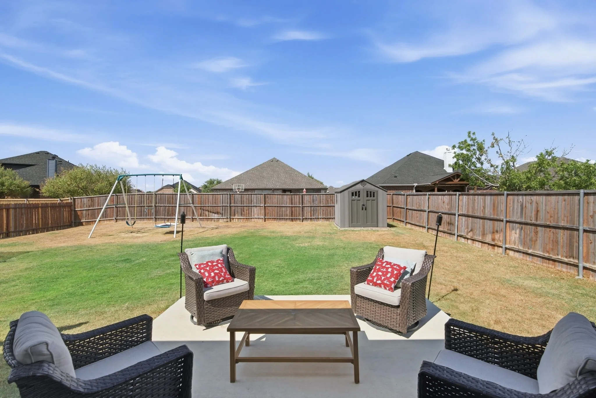 Single Family Residence For Sale in Denton County , 28 S Highland Drive, Sanger, Texas 76266, 4 Bedroom, 2 Bathroom, 2 Garage spaces, 1,669 Sqft, built in 2016, mls#21391733, Real Estate Agent in Sanger, Homes For Sale in Denton county, Homes For Sale in Sanger, Realtor in Sanger Texas, Real Estate Brokerage Independent Realty Texas, Luminita Cordes Realtor