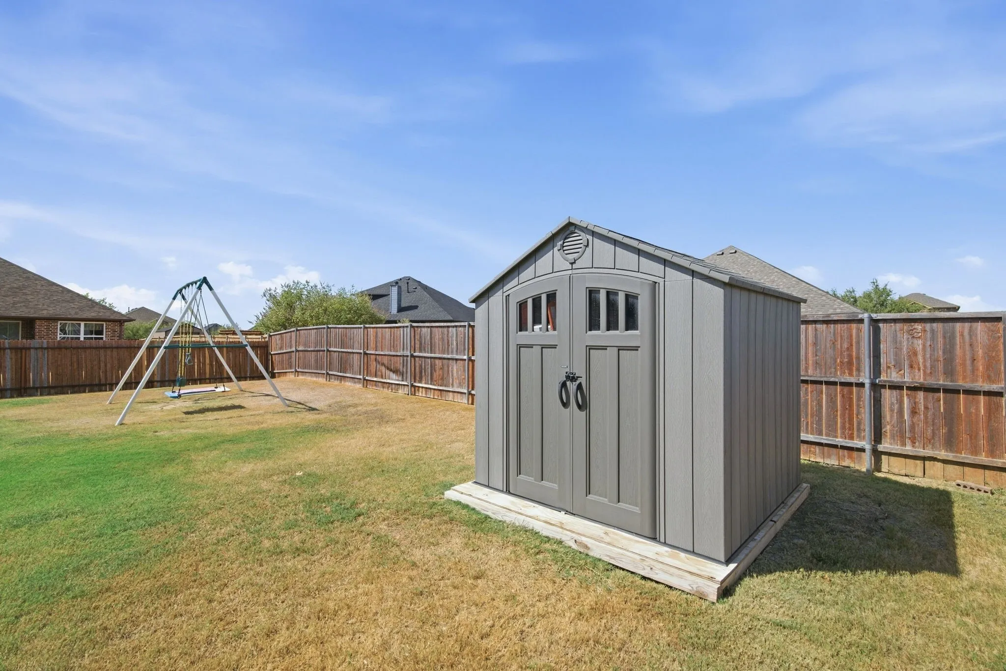 Single Family Residence For Sale in Denton County , 28 S Highland Drive, Sanger, Texas 76266, 4 Bedroom, 2 Bathroom, 2 Garage spaces, 1,669 Sqft, built in 2016, mls#21391733, Real Estate Agent in Sanger, Homes For Sale in Denton county, Homes For Sale in Sanger, Realtor in Sanger Texas, Real Estate Brokerage Independent Realty Texas, Luminita Cordes Realtor