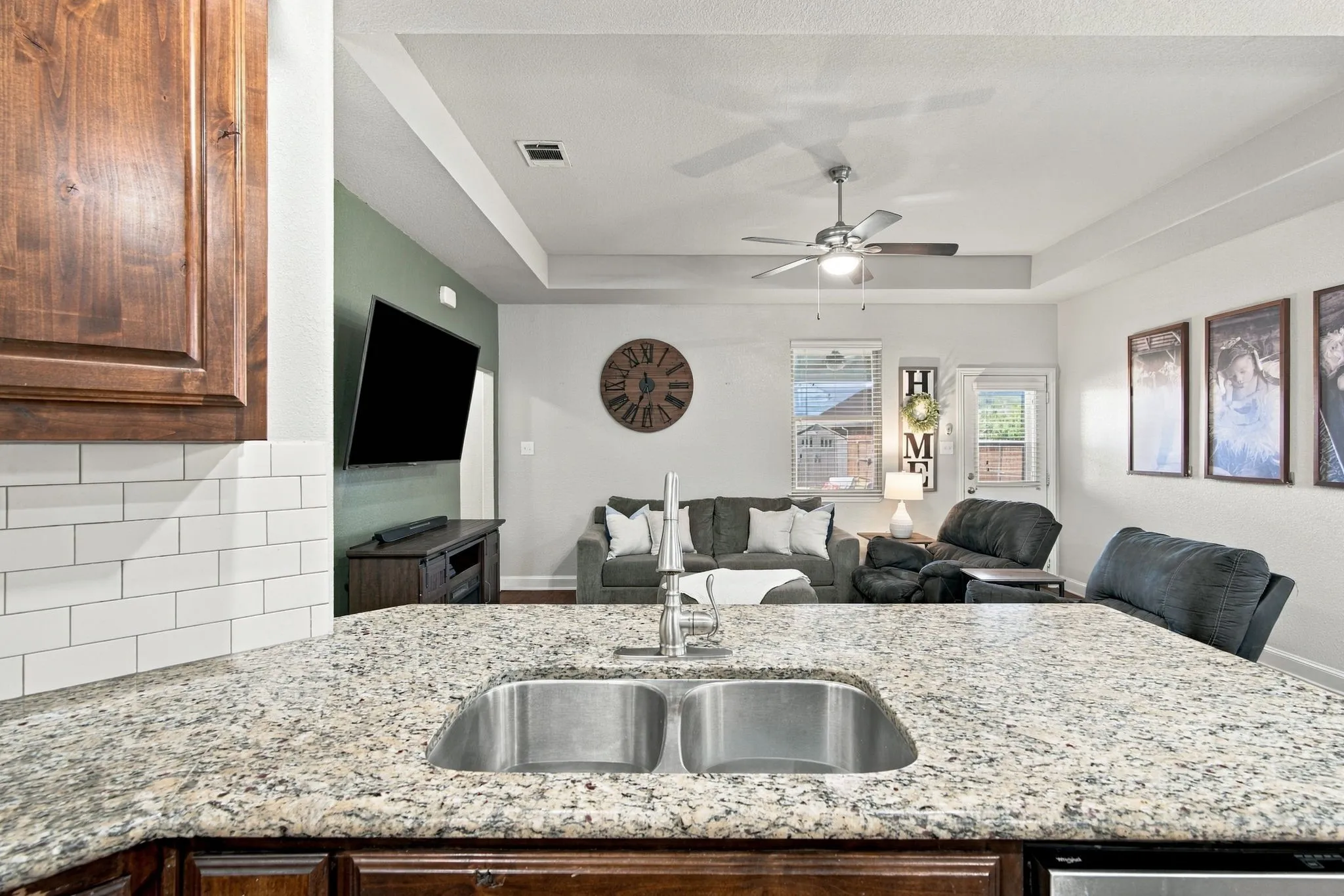Single Family Residence For Sale in Denton County , 28 S Highland Drive, Sanger, Texas 76266, 4 Bedroom, 2 Bathroom, 2 Garage spaces, 1,669 Sqft, built in 2016, mls#21391733, Real Estate Agent in Sanger, Homes For Sale in Denton county, Homes For Sale in Sanger, Realtor in Sanger Texas, Real Estate Brokerage Independent Realty Texas, Luminita Cordes Realtor