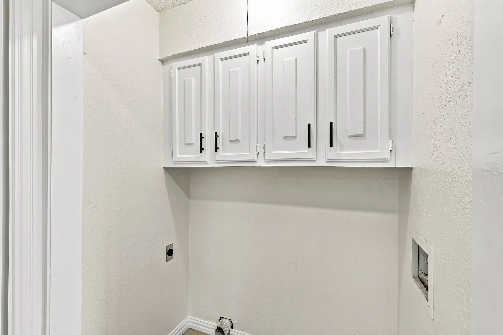 Quadruplex For Rent in Tarrant County , 8137 Foxfire Lane A, White Settlement, Texas 76108, 3 Bedroom, 2 Bathroom, Garage spaces, 1,030 Sqft, built in 1984, mls#21392205, Real Estate Agent in White Settlement, Homes For Rent in Tarrant county, Homes For Rent in White Settlement, Realtor in White Settlement Texas, Real Estate Brokerage Independent Realty Texas, Luminita Cordes Realtor