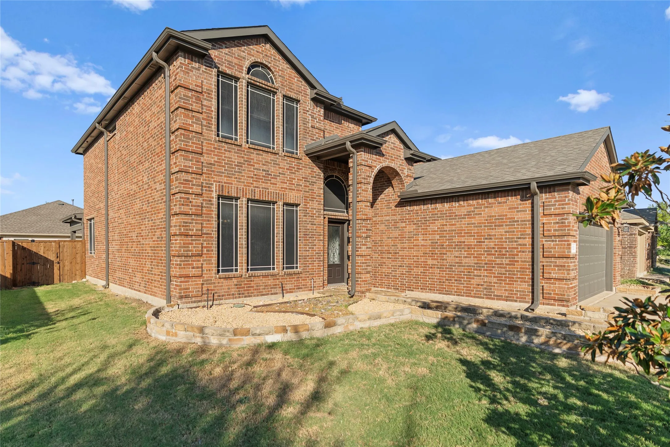 Single Family Residence For Sale in Collin County , 133 Meadow Crest Drive, Princeton, Texas 75407, 4 Bedroom, 3 Bathroom, 2 Garage spaces, 2,475 Sqft, built in 2011, mls#21392219, Real Estate Agent in Princeton, Homes For Sale in Collin county, Homes For Sale in Princeton, Realtor in Princeton Texas, Real Estate Brokerage Independent Realty Texas, Luminita Cordes Realtor