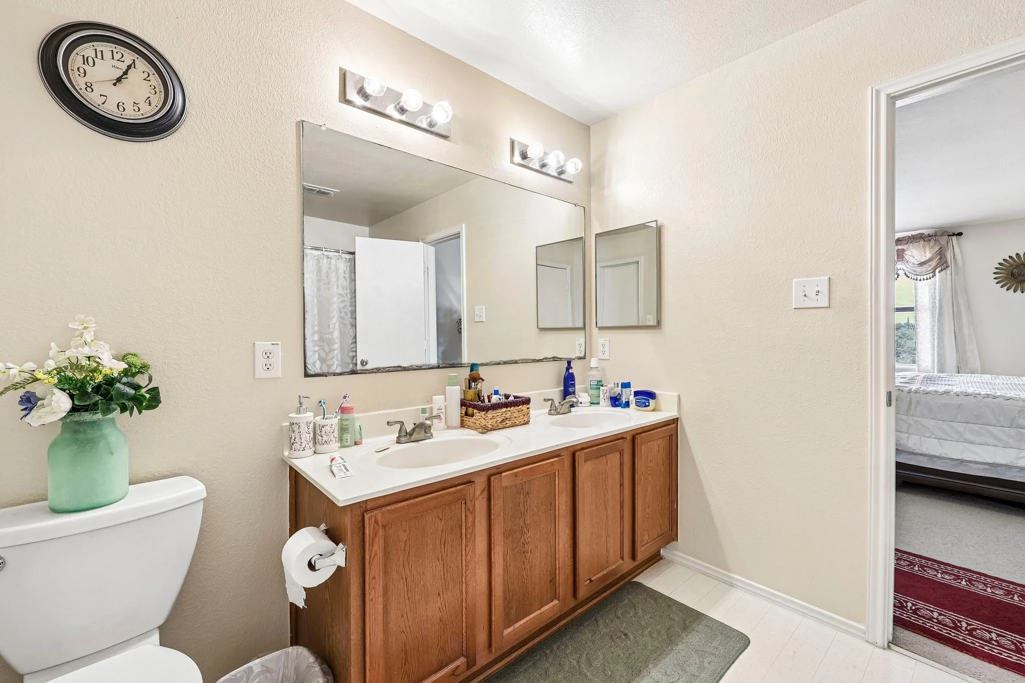 Single Family Residence For Rent in Collin County , 10719 Rankin Drive, Frisco, Texas 75035, 3 Bedroom, 3 Bathroom, 2 Garage spaces, 2,354 Sqft, built in 2006, mls#21389813, Real Estate Agent in Frisco, Homes For Rent in Collin county, Homes For Rent in Frisco, Realtor in Frisco Texas, Real Estate Brokerage Independent Realty Texas, Luminita Cordes Realtor