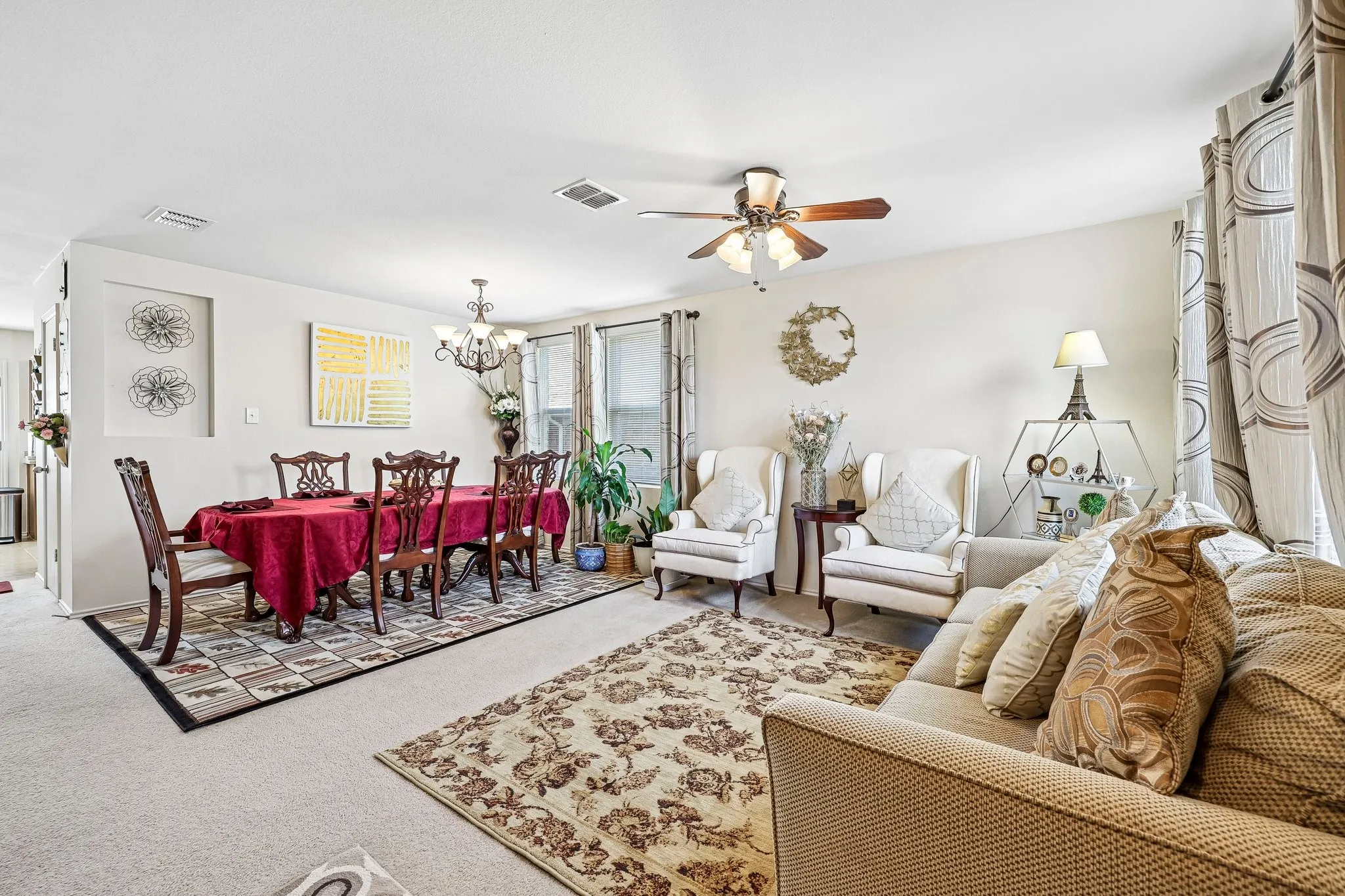 Single Family Residence For Rent in Collin County , 10719 Rankin Drive, Frisco, Texas 75035, 3 Bedroom, 3 Bathroom, 2 Garage spaces, 2,354 Sqft, built in 2006, mls#21389813, Real Estate Agent in Frisco, Homes For Rent in Collin county, Homes For Rent in Frisco, Realtor in Frisco Texas, Real Estate Brokerage Independent Realty Texas, Luminita Cordes Realtor