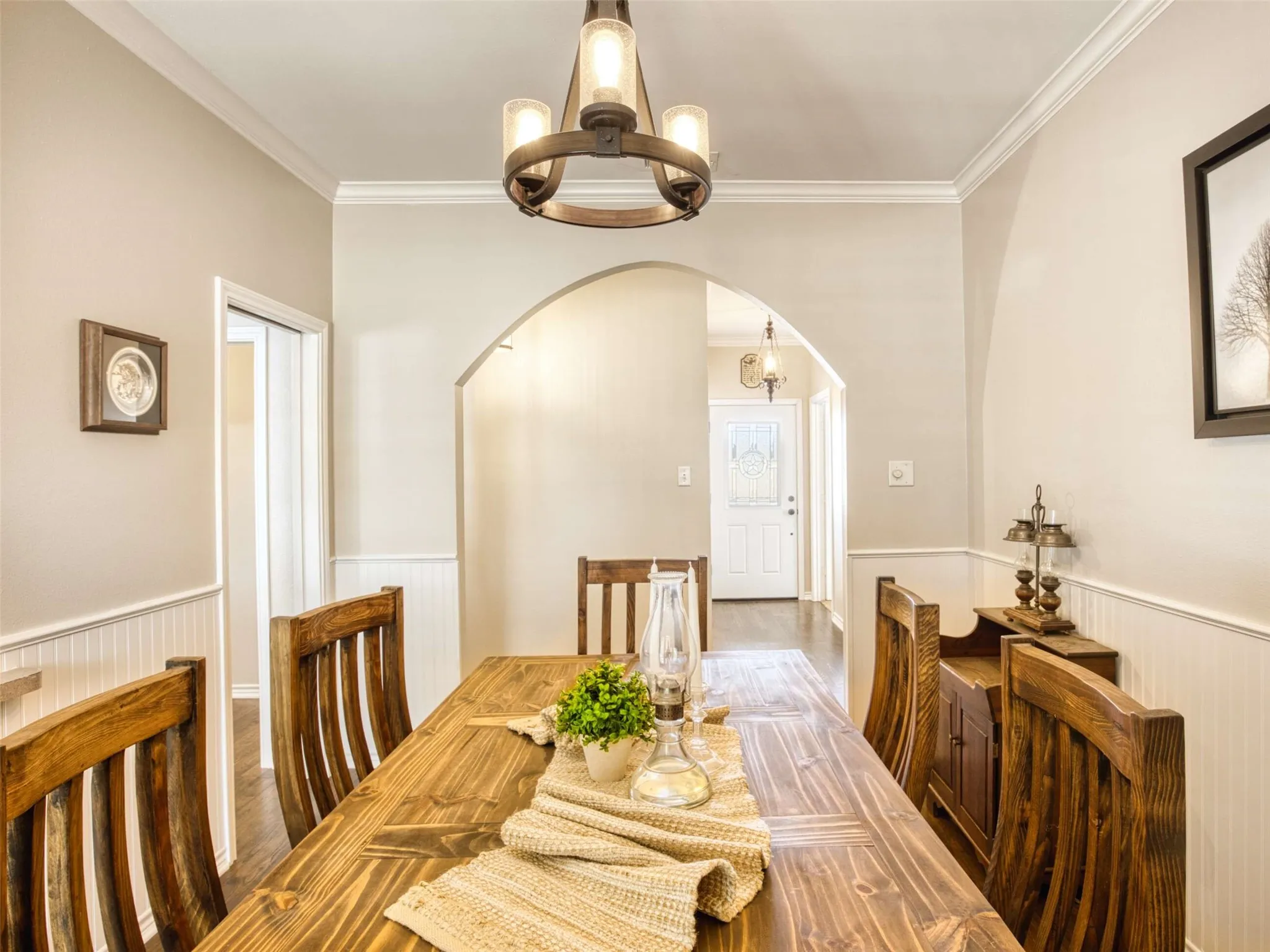 Single Family Residence For Sale in Wood County , 721 County Road 2210, Mineola, Texas 75773, 3 Bedroom, 2 Bathroom, 2 Garage spaces, 2,229 Sqft, built in 2002, mls#21392224, Real Estate Agent in Mineola, Homes For Sale in Wood county, Homes For Sale in Mineola, Realtor in Mineola Texas, Real Estate Brokerage Independent Realty Texas, Luminita Cordes Realtor