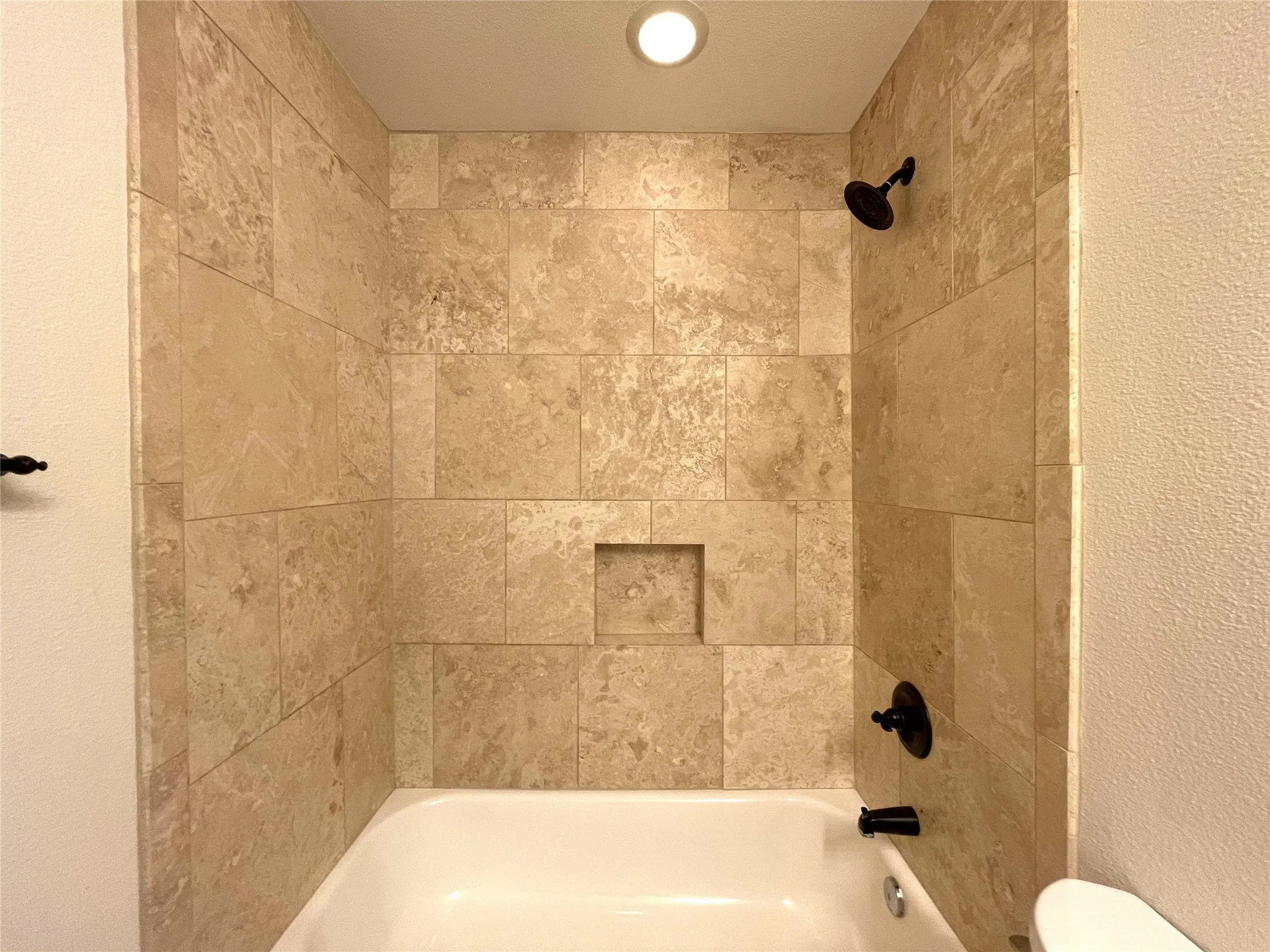 Single Family Residence For Rent in Grayson County , 508 W Hull Street, Denison, Texas 75020, 3 Bedroom, 2 Bathroom, Garage spaces, 1,173 Sqft, built in 2016, mls#21392226, Real Estate Agent in Denison, Homes For Rent in Grayson county, Homes For Rent in Denison, Realtor in Denison Texas, Real Estate Brokerage Independent Realty Texas, Luminita Cordes Realtor