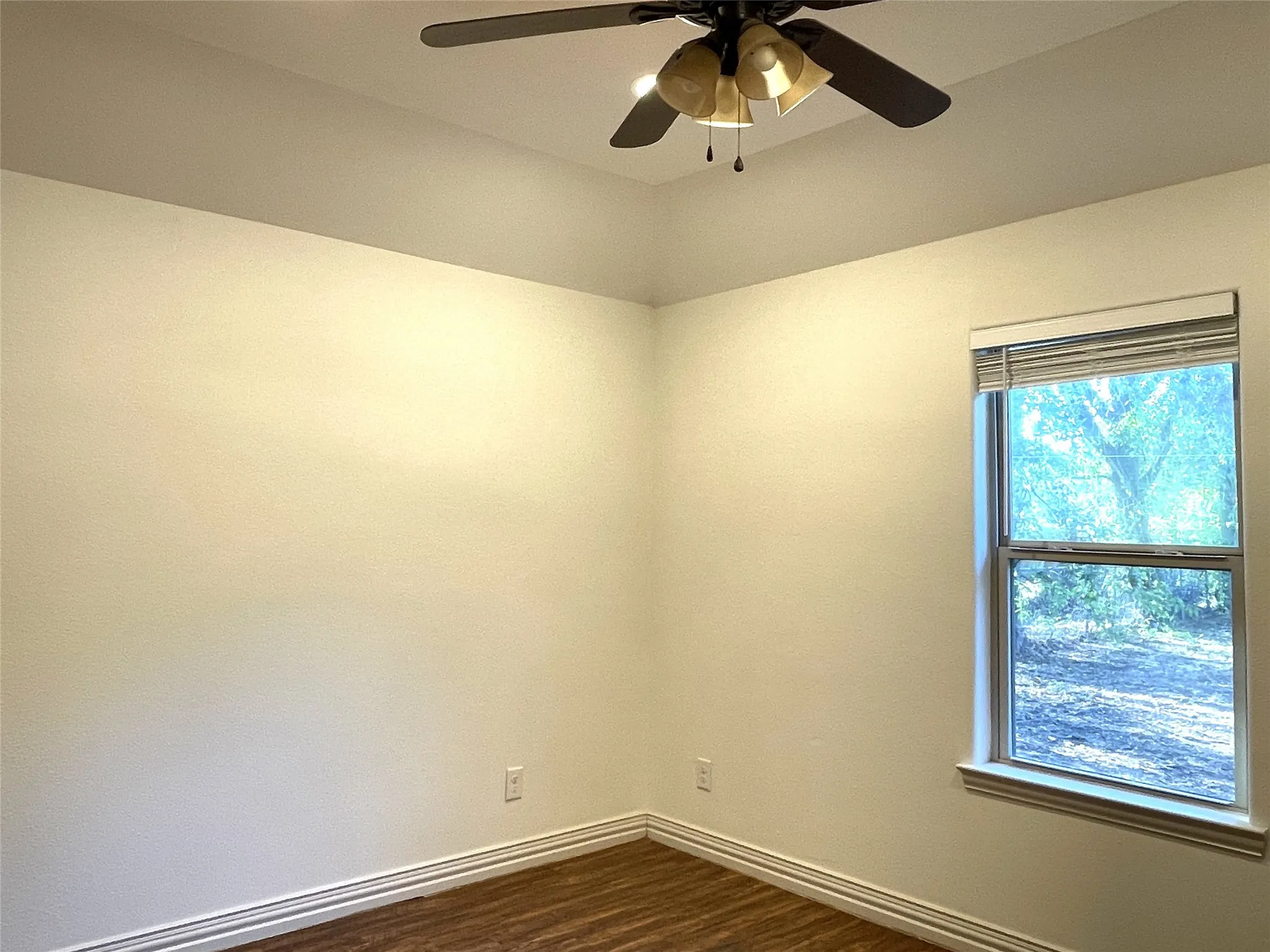 Single Family Residence For Rent in Grayson County , 508 W Hull Street, Denison, Texas 75020, 3 Bedroom, 2 Bathroom, Garage spaces, 1,173 Sqft, built in 2016, mls#21392226, Real Estate Agent in Denison, Homes For Rent in Grayson county, Homes For Rent in Denison, Realtor in Denison Texas, Real Estate Brokerage Independent Realty Texas, Luminita Cordes Realtor