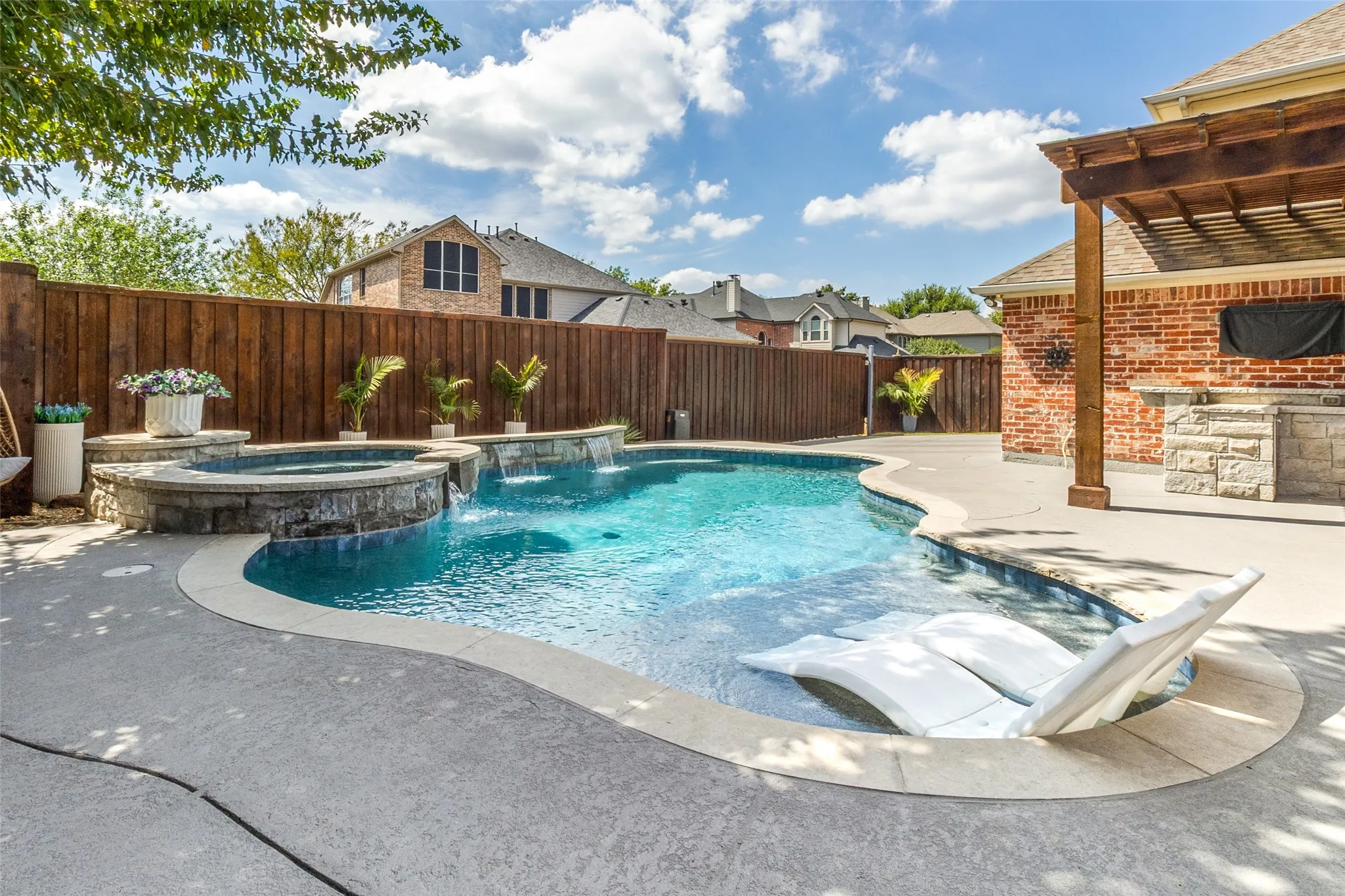 Single Family Residence For Sale in Denton County , 3481 Barkwood Lane, Frisco, Texas 75033, 5 Bedroom, 4 Bathroom, 3 Garage spaces, 4,213 Sqft, built in 2003, mls#21389183, Real Estate Agent in Frisco, Homes For Sale in Denton county, Homes For Sale in Frisco, Realtor in Frisco Texas, Real Estate Brokerage Independent Realty Texas, Luminita Cordes Realtor