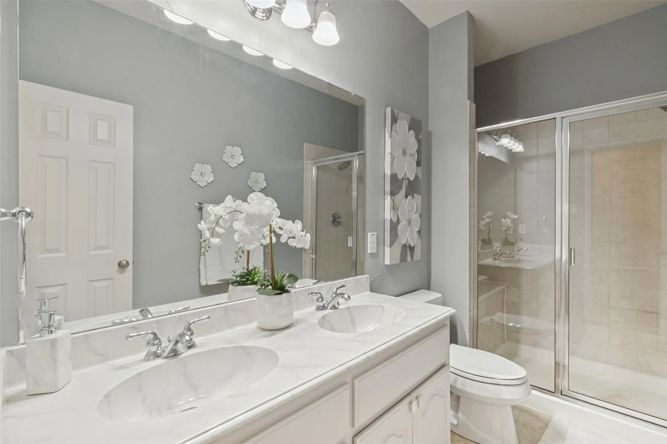 Single Family Residence For Sale in Denton County , 3481 Barkwood Lane, Frisco, Texas 75033, 5 Bedroom, 4 Bathroom, 3 Garage spaces, 4,213 Sqft, built in 2003, mls#21389183, Real Estate Agent in Frisco, Homes For Sale in Denton county, Homes For Sale in Frisco, Realtor in Frisco Texas, Real Estate Brokerage Independent Realty Texas, Luminita Cordes Realtor