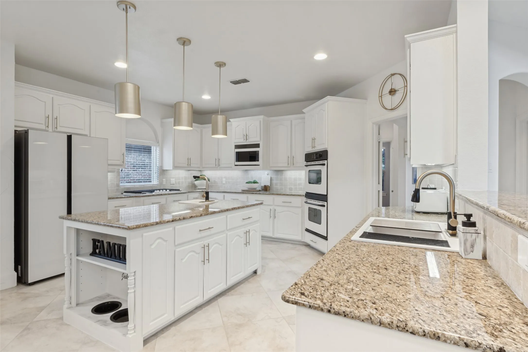 Single Family Residence For Sale in Denton County , 3481 Barkwood Lane, Frisco, Texas 75033, 5 Bedroom, 4 Bathroom, 3 Garage spaces, 4,213 Sqft, built in 2003, mls#21389183, Real Estate Agent in Frisco, Homes For Sale in Denton county, Homes For Sale in Frisco, Realtor in Frisco Texas, Real Estate Brokerage Independent Realty Texas, Luminita Cordes Realtor