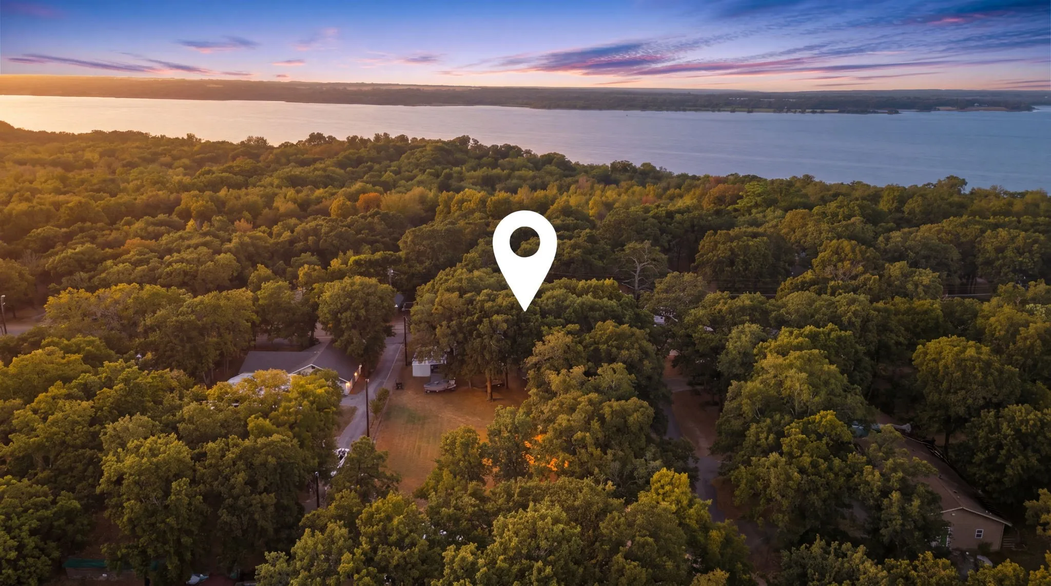 Single Family Residence For Sale in Grayson County , 2225 Hillcrest Circle, Gordonville, Texas 76245, 2 Bedroom, 1 Bathroom, Garage spaces, 1,000 Sqft, built in 1970, mls#21391782, Real Estate Agent in Gordonville, Homes For Sale in Grayson county, Homes For Sale in Gordonville, Realtor in Gordonville Texas, Real Estate Brokerage Independent Realty Texas, Luminita Cordes Realtor