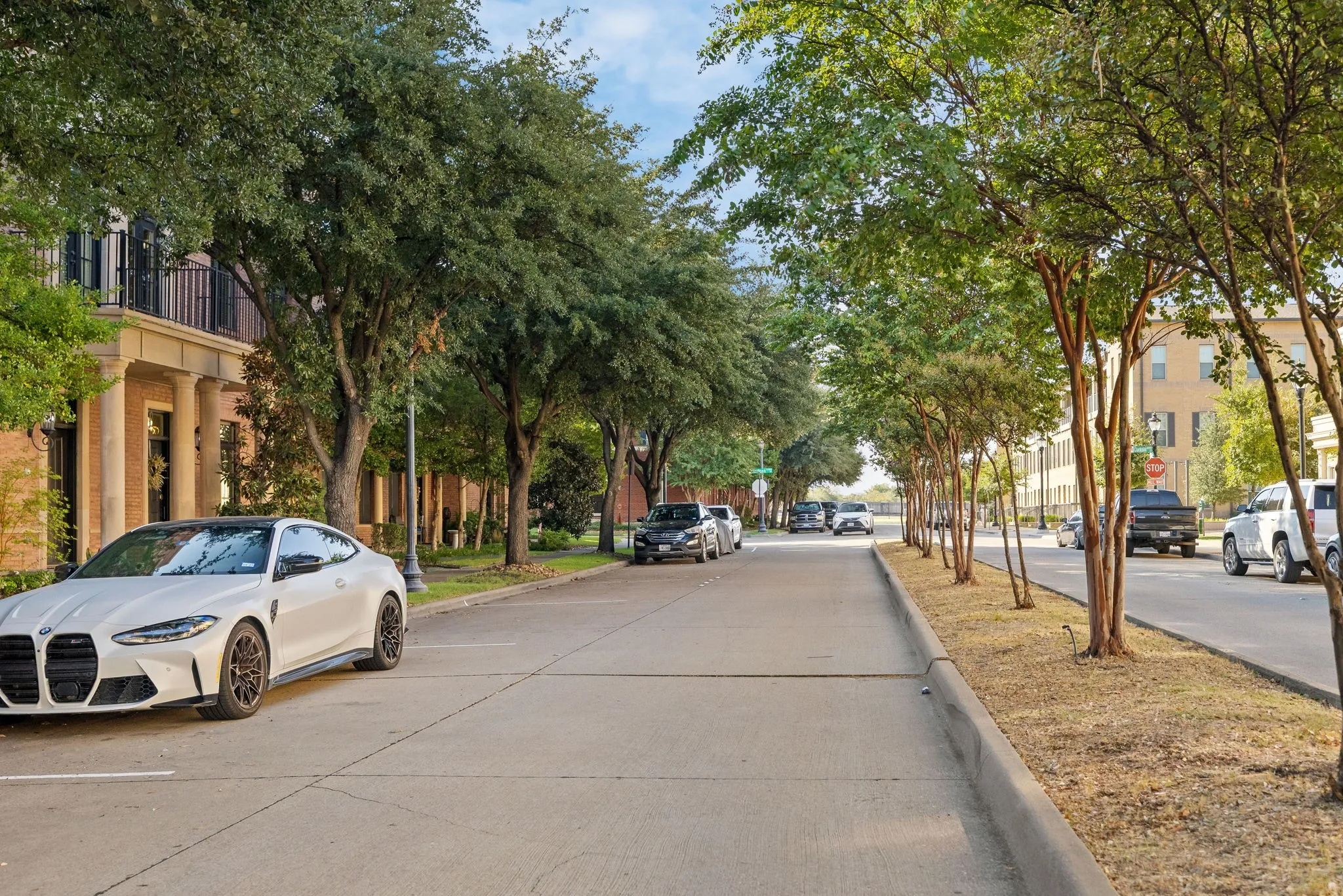 Townhouse For Sale in Collin County , 8340 Library Street, Frisco, Texas 75034, 4 Bedroom, 5 Bathroom, 2 Garage spaces, 3,860 Sqft, built in 2002, mls#21379482, Real Estate Agent in Frisco, Homes For Sale in Collin county, Homes For Sale in Frisco, Realtor in Frisco Texas, Real Estate Brokerage Independent Realty Texas, Luminita Cordes Realtor