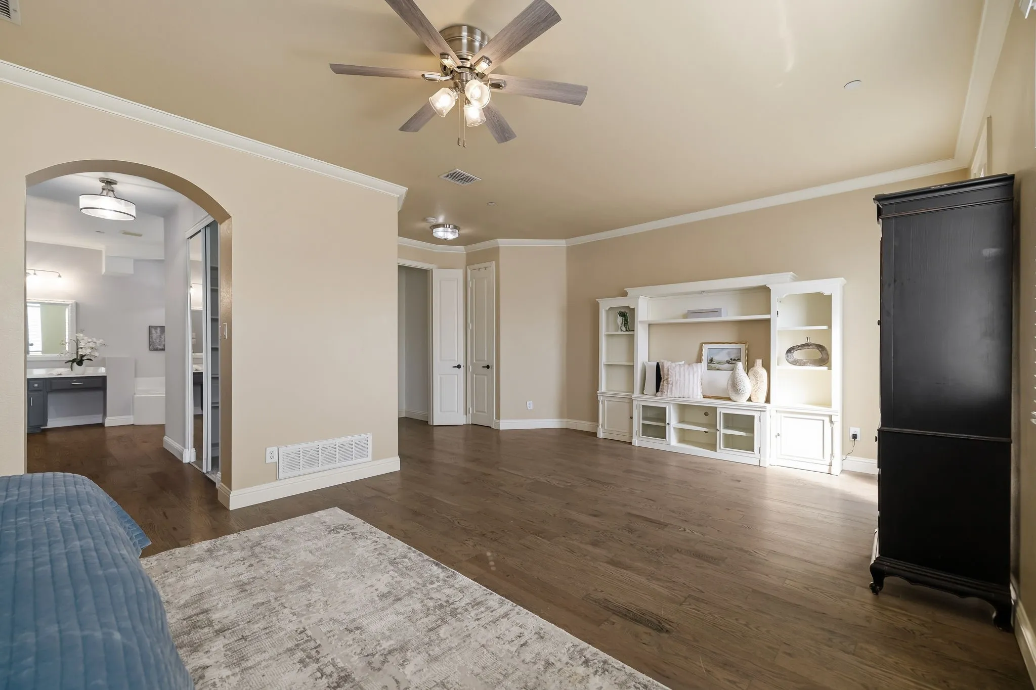 Townhouse For Sale in Collin County , 8340 Library Street, Frisco, Texas 75034, 4 Bedroom, 5 Bathroom, 2 Garage spaces, 3,860 Sqft, built in 2002, mls#21379482, Real Estate Agent in Frisco, Homes For Sale in Collin county, Homes For Sale in Frisco, Realtor in Frisco Texas, Real Estate Brokerage Independent Realty Texas, Luminita Cordes Realtor