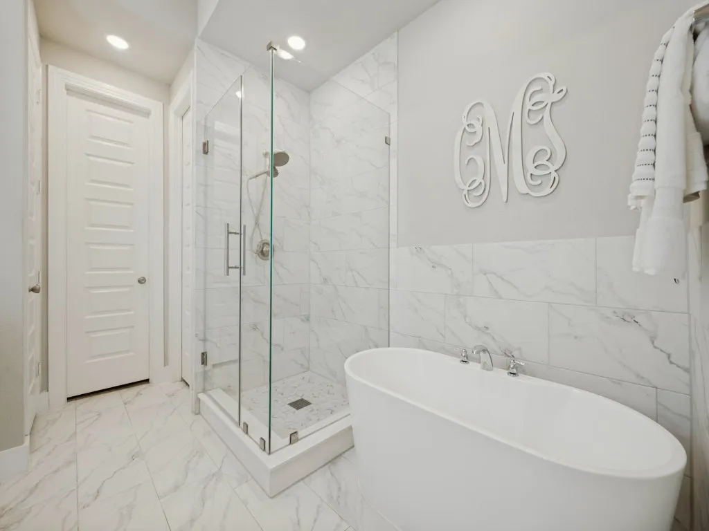 Single Family Residence For Sale in Denton County , 1105 Bluestem Drive, Aubrey, Texas 76227, 4 Bedroom, 3 Bathroom, 2 Garage spaces, 2,293 Sqft, built in 2020, mls#21385770, Real Estate Agent in Aubrey, Homes For Sale in Denton county, Homes For Sale in Aubrey, Realtor in Aubrey Texas, Real Estate Brokerage Independent Realty Texas, Luminita Cordes Realtor