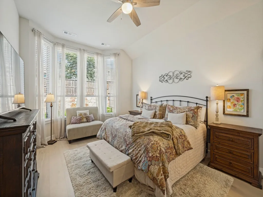 Single Family Residence For Sale in Denton County , 1105 Bluestem Drive, Aubrey, Texas 76227, 4 Bedroom, 3 Bathroom, 2 Garage spaces, 2,293 Sqft, built in 2020, mls#21385770, Real Estate Agent in Aubrey, Homes For Sale in Denton county, Homes For Sale in Aubrey, Realtor in Aubrey Texas, Real Estate Brokerage Independent Realty Texas, Luminita Cordes Realtor
