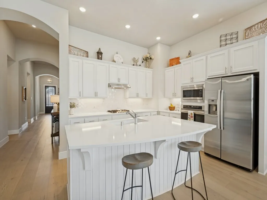 Single Family Residence For Sale in Denton County , 1105 Bluestem Drive, Aubrey, Texas 76227, 4 Bedroom, 3 Bathroom, 2 Garage spaces, 2,293 Sqft, built in 2020, mls#21385770, Real Estate Agent in Aubrey, Homes For Sale in Denton county, Homes For Sale in Aubrey, Realtor in Aubrey Texas, Real Estate Brokerage Independent Realty Texas, Luminita Cordes Realtor