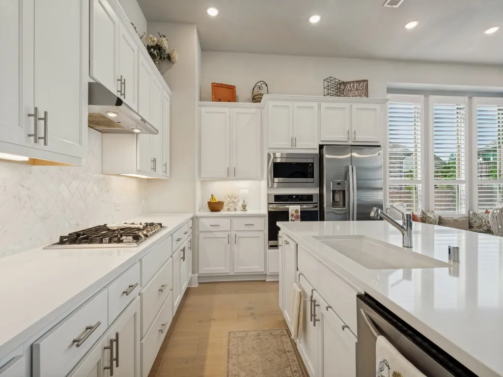 Single Family Residence For Sale in Denton County , 1105 Bluestem Drive, Aubrey, Texas 76227, 4 Bedroom, 3 Bathroom, 2 Garage spaces, 2,293 Sqft, built in 2020, mls#21385770, Real Estate Agent in Aubrey, Homes For Sale in Denton county, Homes For Sale in Aubrey, Realtor in Aubrey Texas, Real Estate Brokerage Independent Realty Texas, Luminita Cordes Realtor
