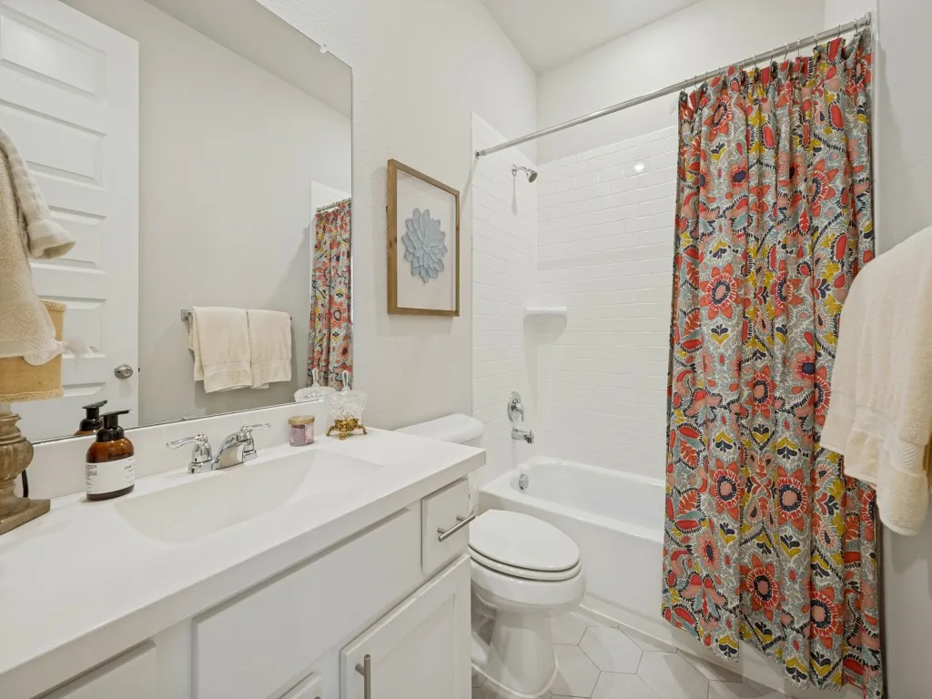 Single Family Residence For Sale in Denton County , 1105 Bluestem Drive, Aubrey, Texas 76227, 4 Bedroom, 3 Bathroom, 2 Garage spaces, 2,293 Sqft, built in 2020, mls#21385770, Real Estate Agent in Aubrey, Homes For Sale in Denton county, Homes For Sale in Aubrey, Realtor in Aubrey Texas, Real Estate Brokerage Independent Realty Texas, Luminita Cordes Realtor