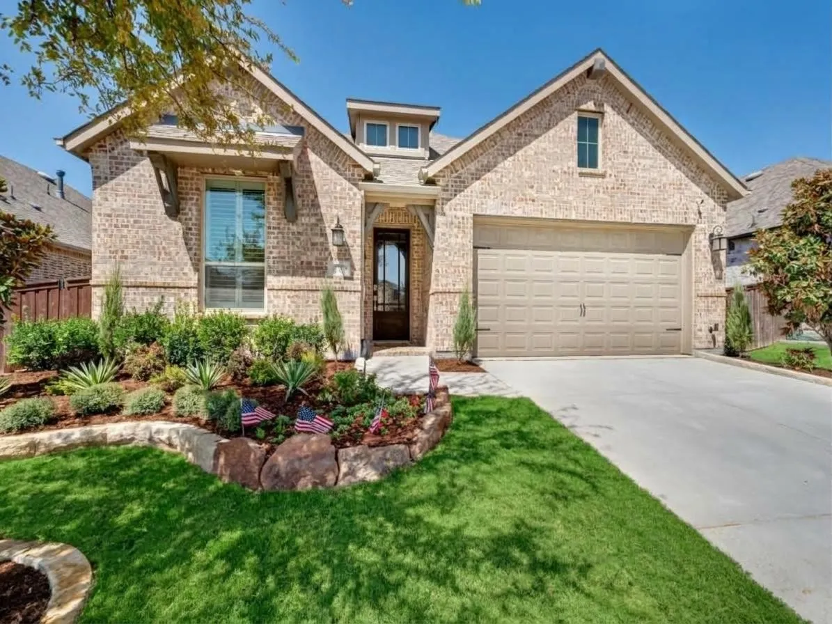 Single Family Residence For Sale