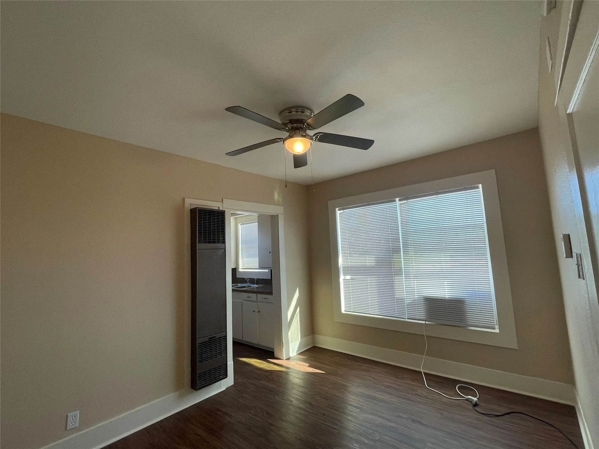 Quadruplex For Rent in Taylor County , 1702 S 3rd Street, Abilene, Texas 79602, 1 Bedroom, 1 Bathroom, Garage spaces, 2,952 Sqft, built in 1926, mls#21392244, Real Estate Agent in Abilene, Homes For Rent in Taylor county, Homes For Rent in Abilene, Realtor in Abilene Texas, Real Estate Brokerage Independent Realty Texas, Luminita Cordes Realtor