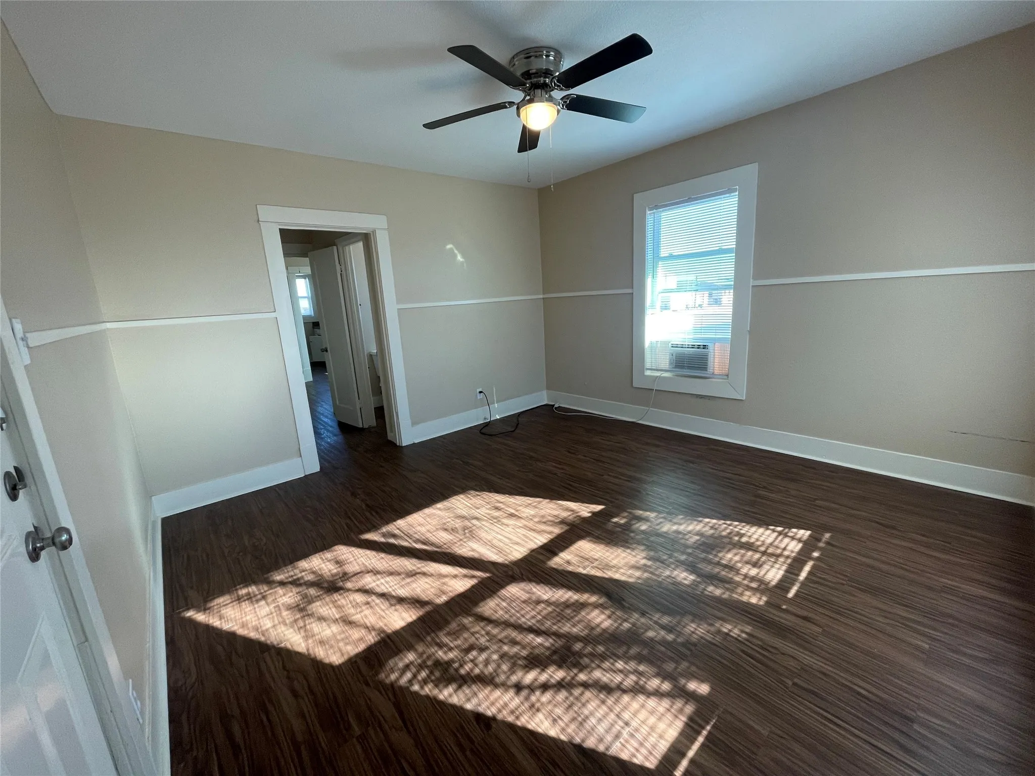 Quadruplex For Rent in Taylor County , 1702 S 3rd Street, Abilene, Texas 79602, 1 Bedroom, 1 Bathroom, Garage spaces, 2,952 Sqft, built in 1926, mls#21392244, Real Estate Agent in Abilene, Homes For Rent in Taylor county, Homes For Rent in Abilene, Realtor in Abilene Texas, Real Estate Brokerage Independent Realty Texas, Luminita Cordes Realtor