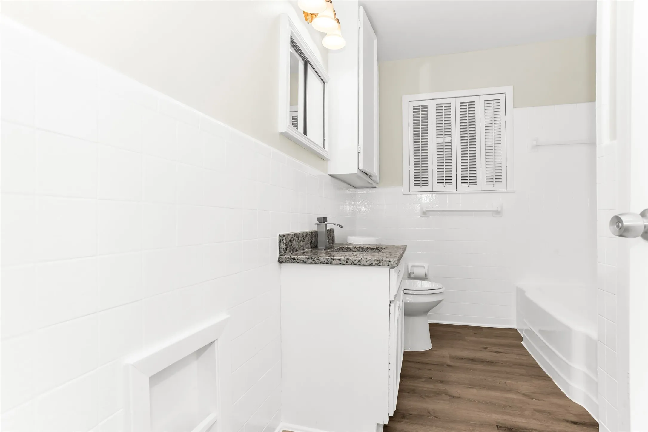 Single Family Residence For Sale in Tarrant County , 6216 Windermere Place, Fort Worth, Texas 76112, 3 Bedroom, 1 Bathroom, 1 Garage spaces, 1,716 Sqft, built in 1955, mls#21392248, Real Estate Agent in Fort Worth, Homes For Sale in Tarrant county, Homes For Sale in Fort Worth, Realtor in Fort Worth Texas, Real Estate Brokerage Independent Realty Texas, Luminita Cordes Realtor