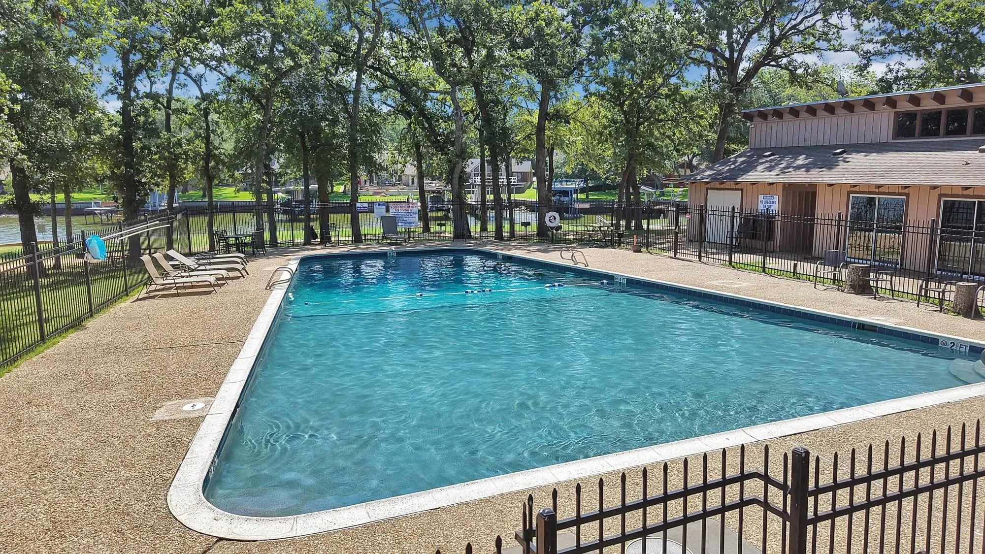 Unimproved Land For Sale in Henderson County , Lot 380 North Shore, Trinidad, Texas 75163, 0, 0, Garage spaces, 0 Sqft, built in 0, mls#21392254, Real Estate Agent in Trinidad, Homes For Sale in Henderson county, Homes For Sale in Trinidad, Realtor in Trinidad Texas, Real Estate Brokerage Independent Realty Texas, Luminita Cordes Realtor