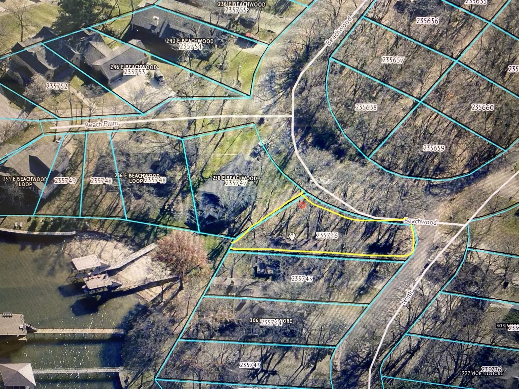 Unimproved Land For Sale in Henderson County , Lot 380 North Shore, Trinidad, Texas 75163, 0, 0, Garage spaces, 0 Sqft, built in 0, mls#21392254, Real Estate Agent in Trinidad, Homes For Sale in Henderson county, Homes For Sale in Trinidad, Realtor in Trinidad Texas, Real Estate Brokerage Independent Realty Texas, Luminita Cordes Realtor