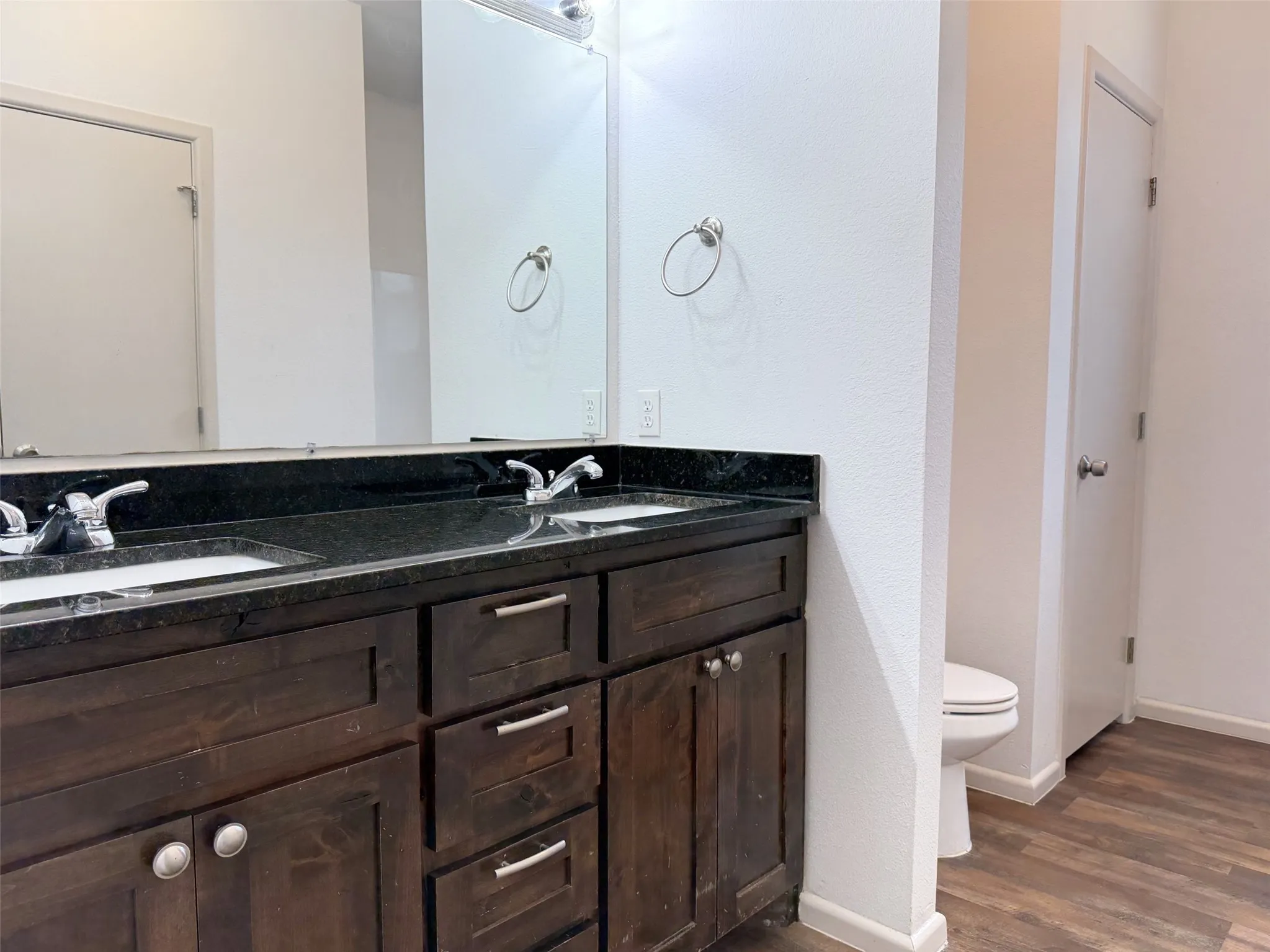 Single Family Residence For Rent in Denton County , 713 N Wood Street, Denton, Texas 76209, 3 Bedroom, 2 Bathroom, Garage spaces, 1,232 Sqft, built in 2018, mls#21391827, Real Estate Agent in Denton, Homes For Rent in Denton county, Homes For Rent in Denton, Realtor in Denton Texas, Real Estate Brokerage Independent Realty Texas, Luminita Cordes Realtor
