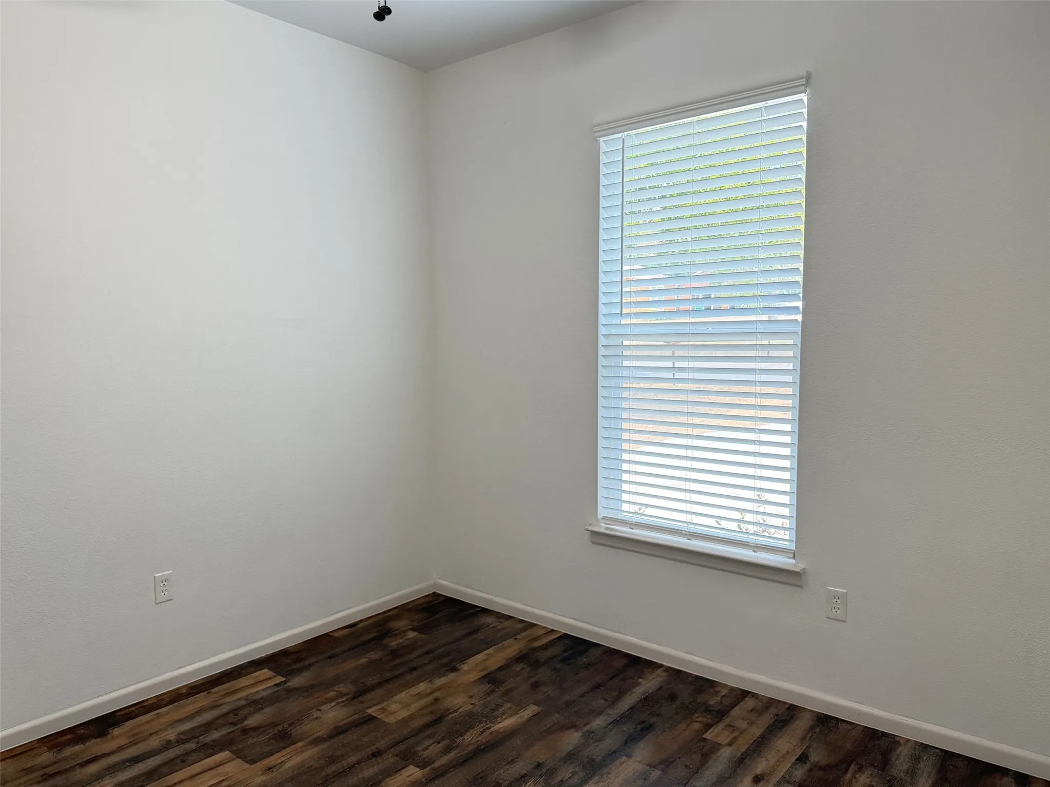 Single Family Residence For Rent in Denton County , 713 N Wood Street, Denton, Texas 76209, 3 Bedroom, 2 Bathroom, Garage spaces, 1,232 Sqft, built in 2018, mls#21391827, Real Estate Agent in Denton, Homes For Rent in Denton county, Homes For Rent in Denton, Realtor in Denton Texas, Real Estate Brokerage Independent Realty Texas, Luminita Cordes Realtor
