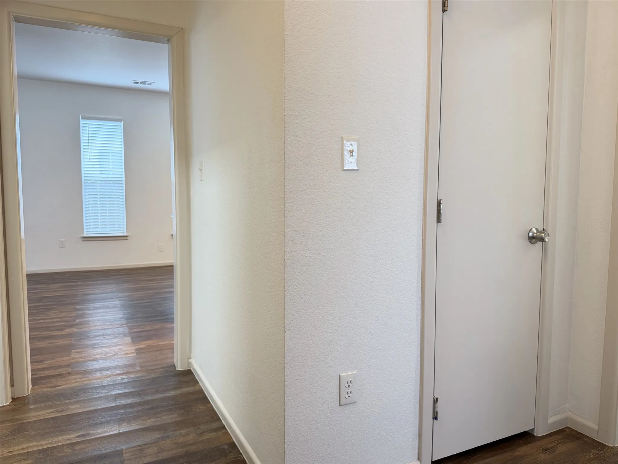 Single Family Residence For Rent in Denton County , 713 N Wood Street, Denton, Texas 76209, 3 Bedroom, 2 Bathroom, Garage spaces, 1,232 Sqft, built in 2018, mls#21391827, Real Estate Agent in Denton, Homes For Rent in Denton county, Homes For Rent in Denton, Realtor in Denton Texas, Real Estate Brokerage Independent Realty Texas, Luminita Cordes Realtor