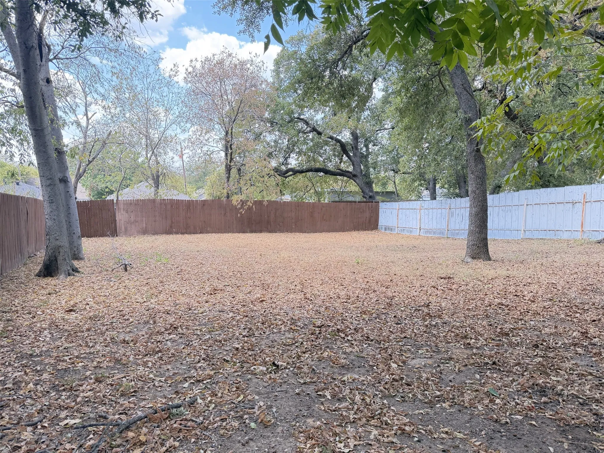 Single Family Residence For Rent in Denton County , 713 N Wood Street, Denton, Texas 76209, 3 Bedroom, 2 Bathroom, Garage spaces, 1,232 Sqft, built in 2018, mls#21391827, Real Estate Agent in Denton, Homes For Rent in Denton county, Homes For Rent in Denton, Realtor in Denton Texas, Real Estate Brokerage Independent Realty Texas, Luminita Cordes Realtor