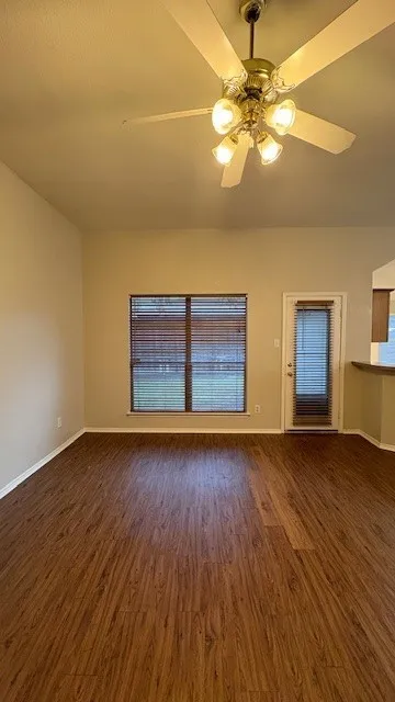 Single Family Residence For Rent in Tarrant County , 6602 Sandgate Drive, Arlington, Texas 76002, 3 Bedroom, 2 Bathroom, 2 Garage spaces, 1,608 Sqft, built in 2000, mls#21392257, Real Estate Agent in Arlington, Homes For Rent in Tarrant county, Homes For Rent in Arlington, Realtor in Arlington Texas, Real Estate Brokerage Independent Realty Texas, Luminita Cordes Realtor
