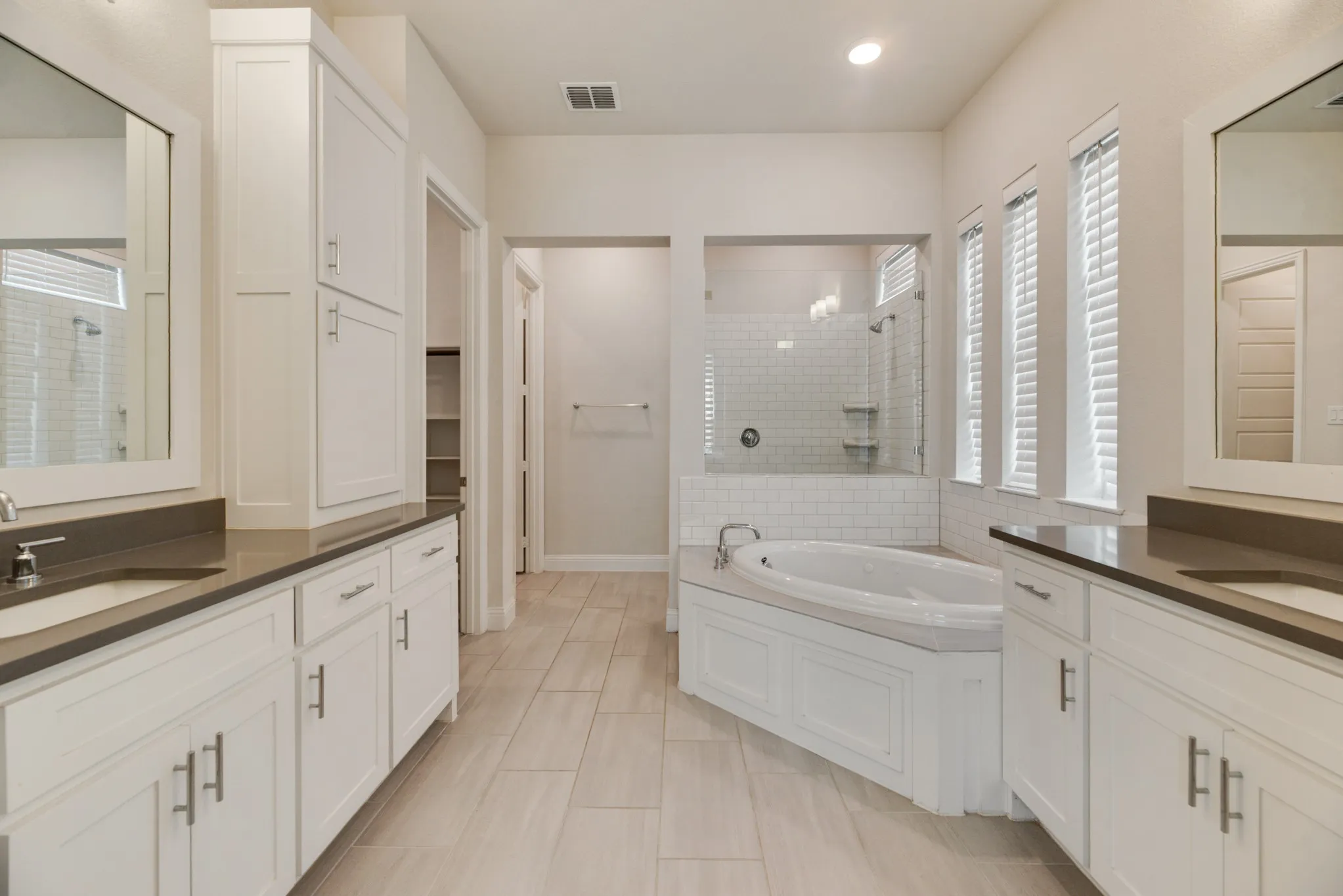 Single Family Residence For Rent in Johnson County , 3107 Trinity Ridge Street, Mansfield, Texas 76063, 4 Bedroom, 4 Bathroom, 3 Garage spaces, 3,383 Sqft, built in 2022, mls#21388395, Real Estate Agent in Mansfield, Homes For Rent in Johnson county, Homes For Rent in Mansfield, Realtor in Mansfield Texas, Real Estate Brokerage Independent Realty Texas, Luminita Cordes Realtor