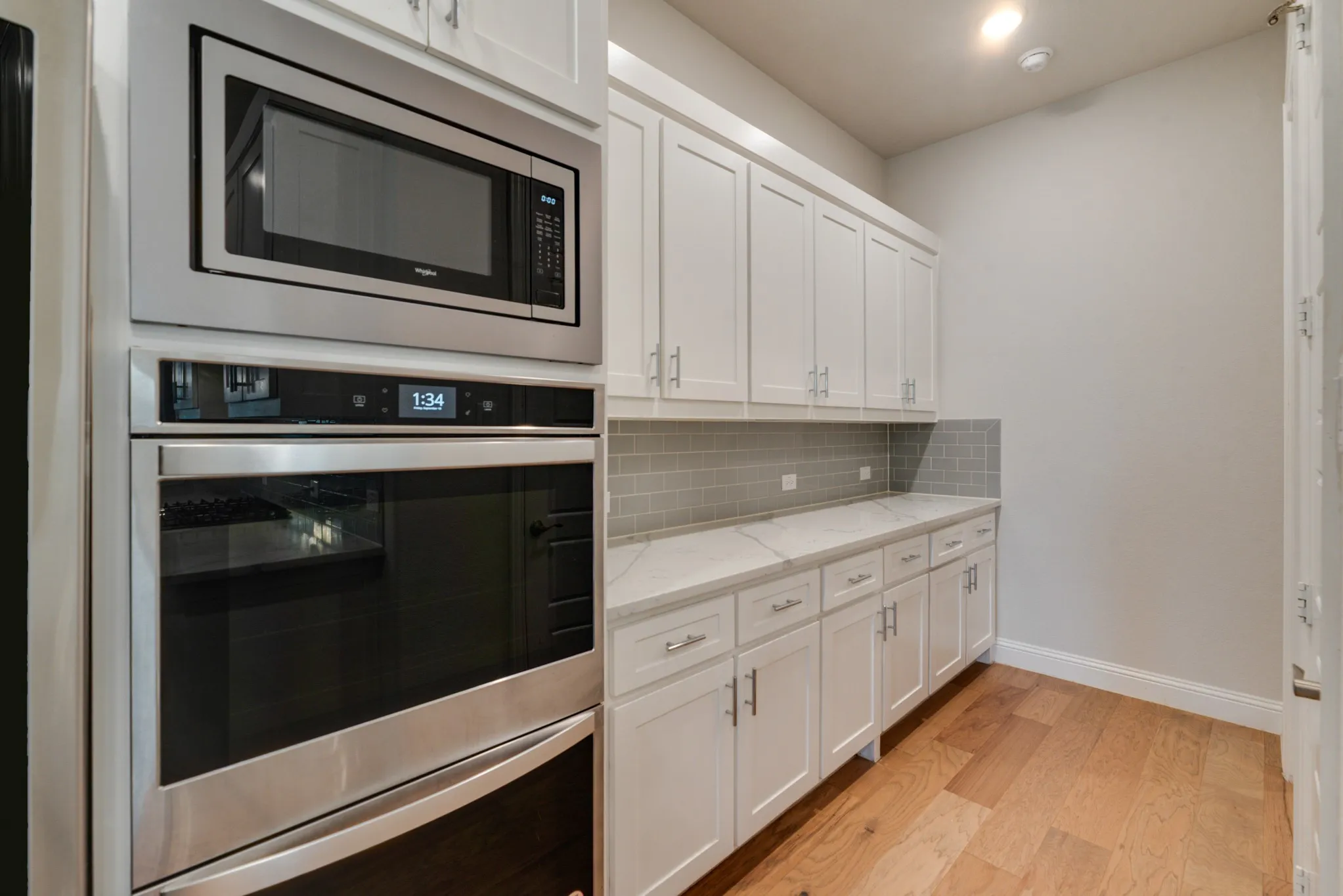 Single Family Residence For Rent in Johnson County , 3107 Trinity Ridge Street, Mansfield, Texas 76063, 4 Bedroom, 4 Bathroom, 3 Garage spaces, 3,383 Sqft, built in 2022, mls#21388395, Real Estate Agent in Mansfield, Homes For Rent in Johnson county, Homes For Rent in Mansfield, Realtor in Mansfield Texas, Real Estate Brokerage Independent Realty Texas, Luminita Cordes Realtor