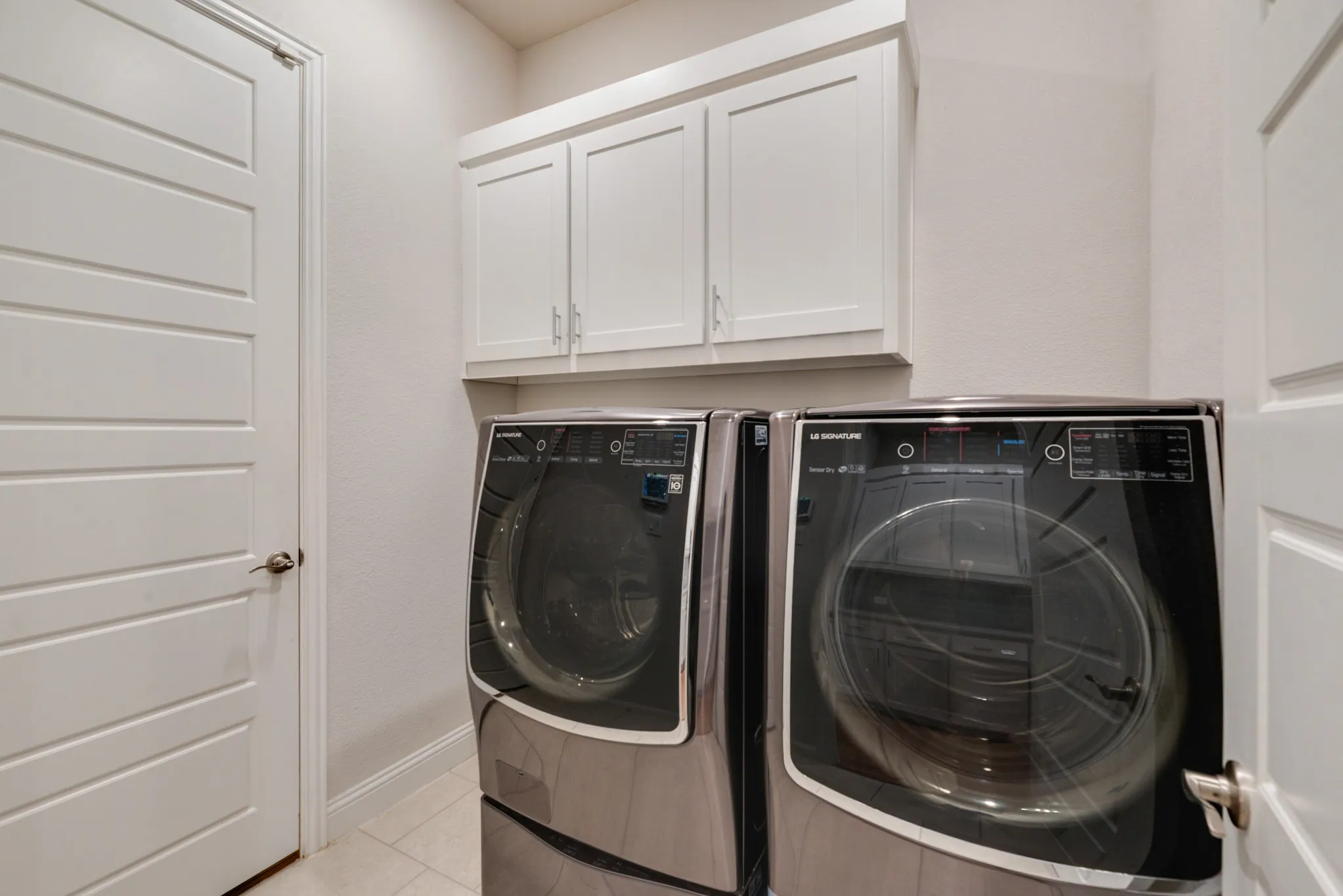 Single Family Residence For Rent in Johnson County , 3107 Trinity Ridge Street, Mansfield, Texas 76063, 4 Bedroom, 4 Bathroom, 3 Garage spaces, 3,383 Sqft, built in 2022, mls#21388395, Real Estate Agent in Mansfield, Homes For Rent in Johnson county, Homes For Rent in Mansfield, Realtor in Mansfield Texas, Real Estate Brokerage Independent Realty Texas, Luminita Cordes Realtor