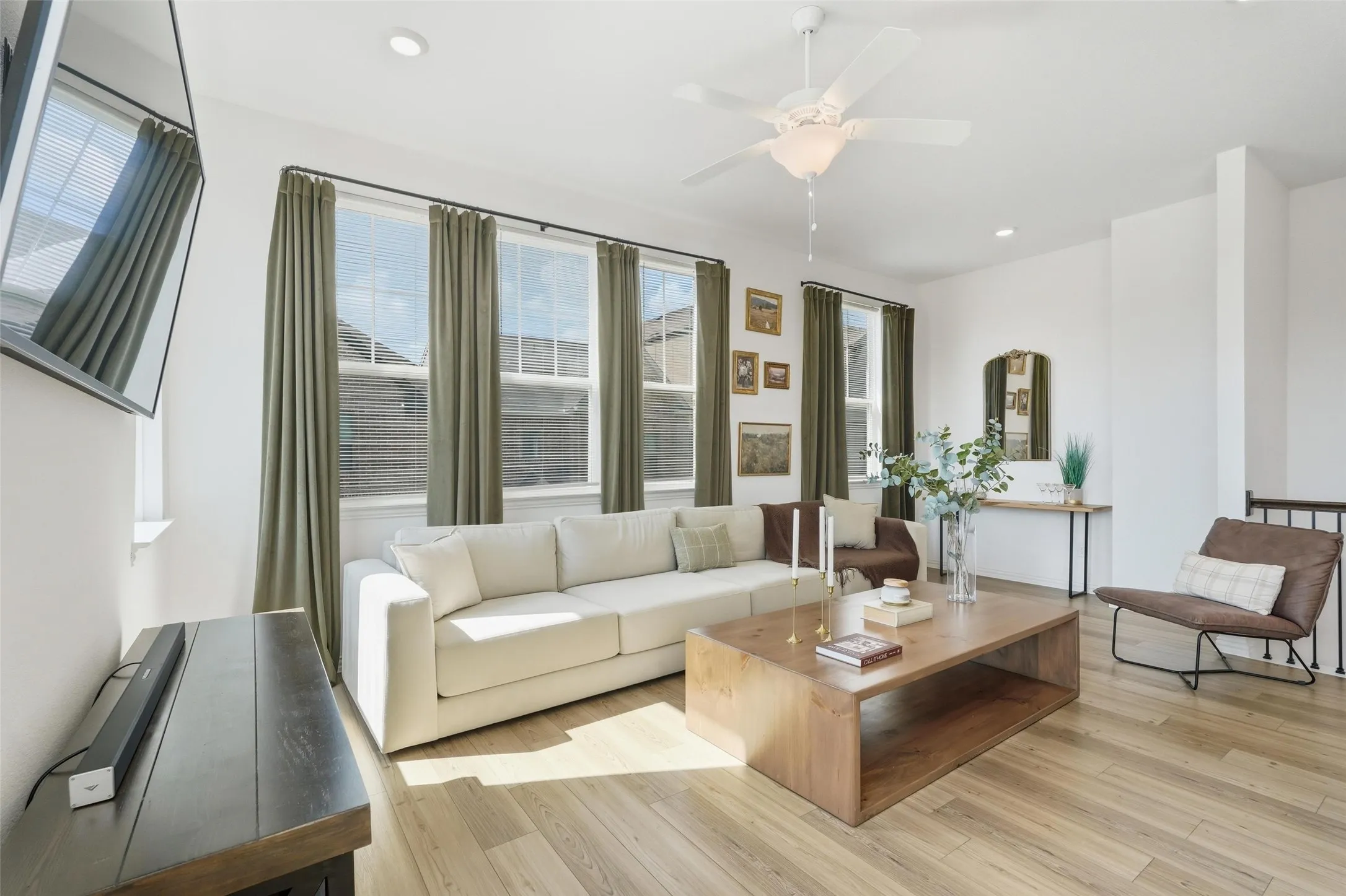 Single Family Residence For Rent in Dallas County , 7503 Millingston Road, Dallas, Texas 75228, 3 Bedroom, 3 Bathroom, 2 Garage spaces, 1,650 Sqft, built in 2023, mls#21391737, Real Estate Agent in Dallas, Homes For Rent in Dallas county, Homes For Rent in Dallas, Realtor in Dallas Texas, Real Estate Brokerage Independent Realty Texas, Luminita Cordes Realtor