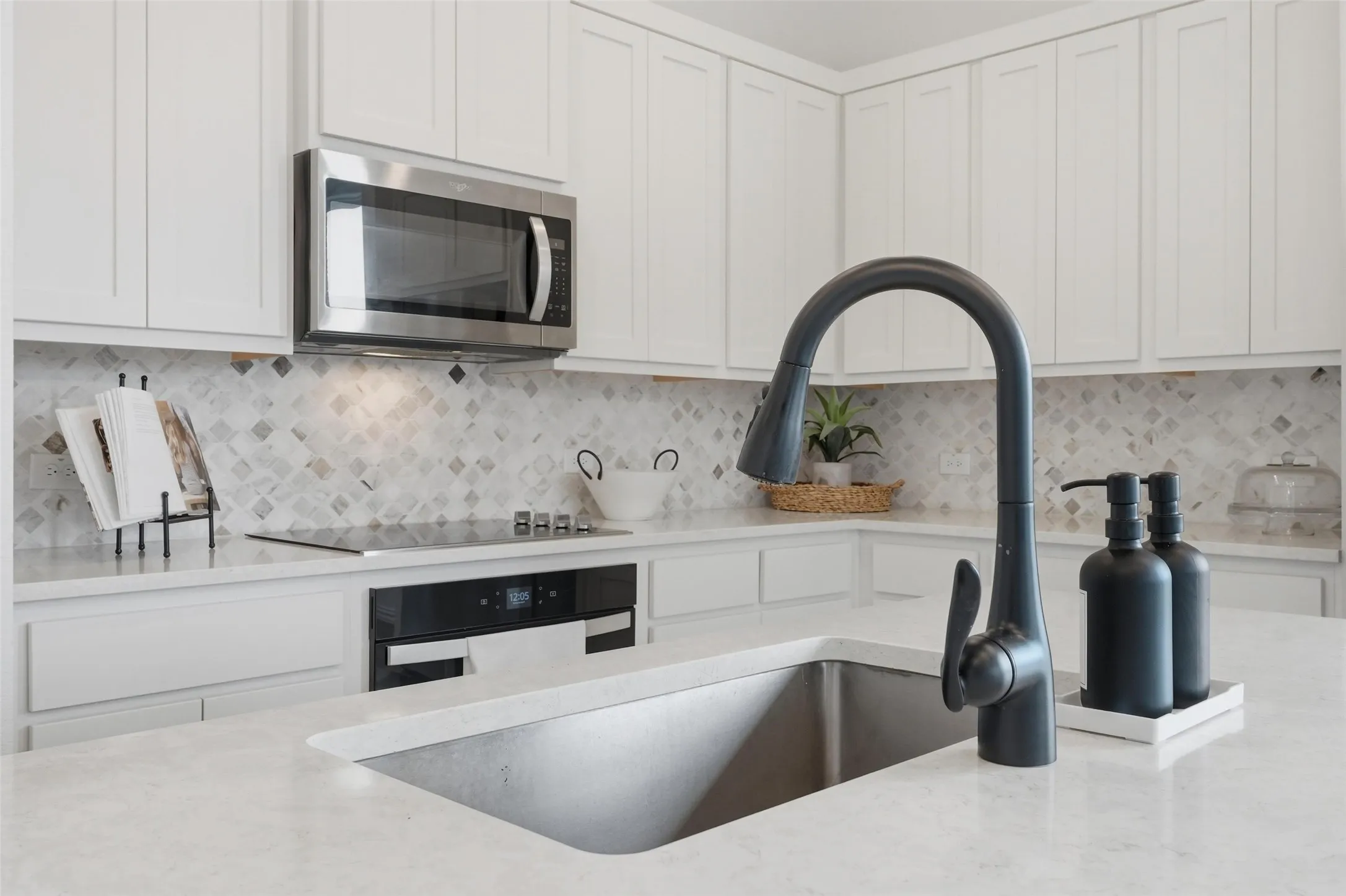 Single Family Residence For Rent in Dallas County , 7503 Millingston Road, Dallas, Texas 75228, 3 Bedroom, 3 Bathroom, 2 Garage spaces, 1,650 Sqft, built in 2023, mls#21391737, Real Estate Agent in Dallas, Homes For Rent in Dallas county, Homes For Rent in Dallas, Realtor in Dallas Texas, Real Estate Brokerage Independent Realty Texas, Luminita Cordes Realtor
