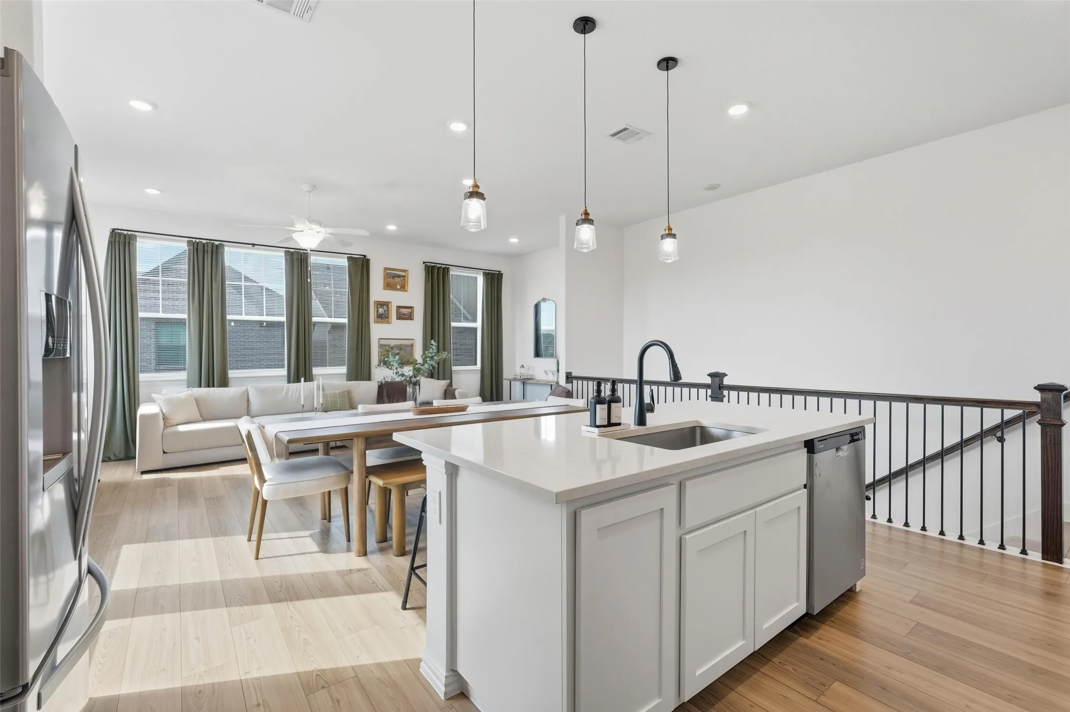 Single Family Residence For Rent in Dallas County , 7503 Millingston Road, Dallas, Texas 75228, 3 Bedroom, 3 Bathroom, 2 Garage spaces, 1,650 Sqft, built in 2023, mls#21391737, Real Estate Agent in Dallas, Homes For Rent in Dallas county, Homes For Rent in Dallas, Realtor in Dallas Texas, Real Estate Brokerage Independent Realty Texas, Luminita Cordes Realtor