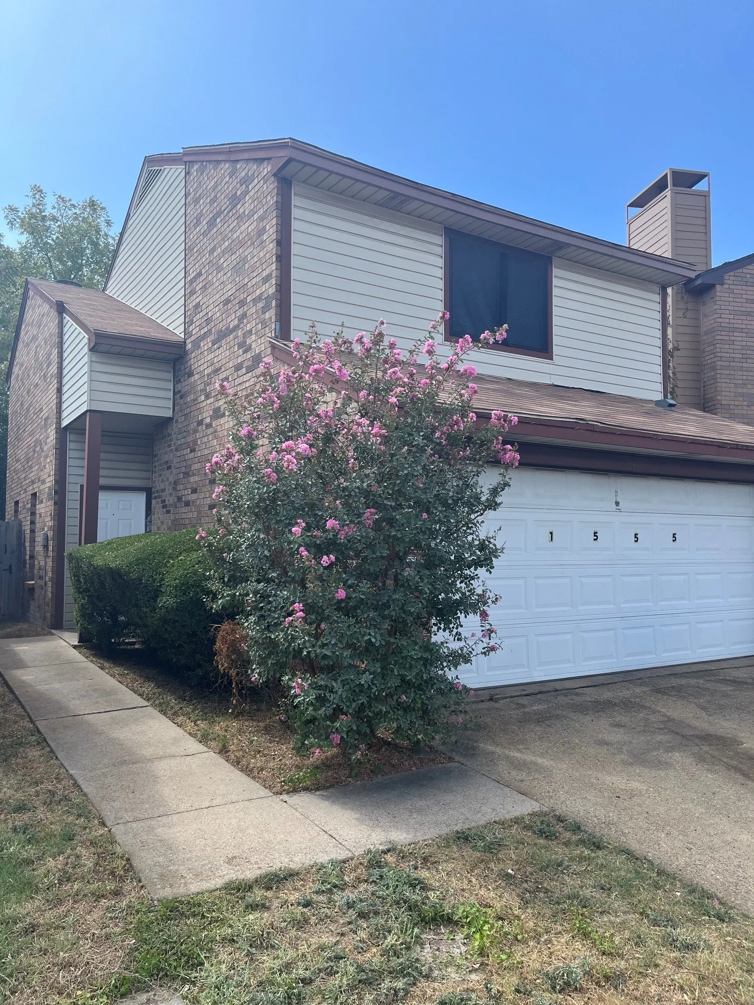 Townhouse For Rent in Dallas County , 1555 Sunrise Lane, Duncanville, Texas 75137, 3 Bedroom, 3 Bathroom, 2 Garage spaces, 1,410 Sqft, built in 1983, mls#21382409, Real Estate Agent in Duncanville, Homes For Rent in Dallas county, Homes For Rent in Duncanville, Realtor in Duncanville Texas, Real Estate Brokerage Independent Realty Texas, Luminita Cordes Realtor