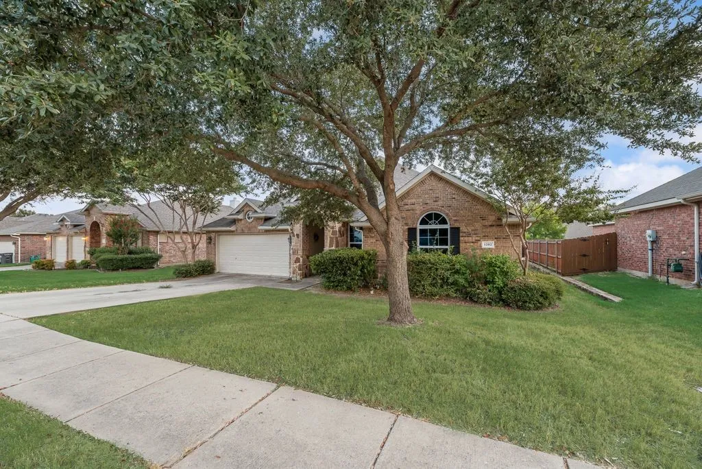 Single Family Residence For Sale in Collin County , 1202 Chestnut Hill Drive, Wylie, Texas 75098, 4 Bedroom, 3 Bathroom, 2 Garage spaces, 2,649 Sqft, built in 2008, mls#21391901, Real Estate Agent in Wylie, Homes For Sale in Collin county, Homes For Sale in Wylie, Realtor in Wylie Texas, Real Estate Brokerage Independent Realty Texas, Luminita Cordes Realtor